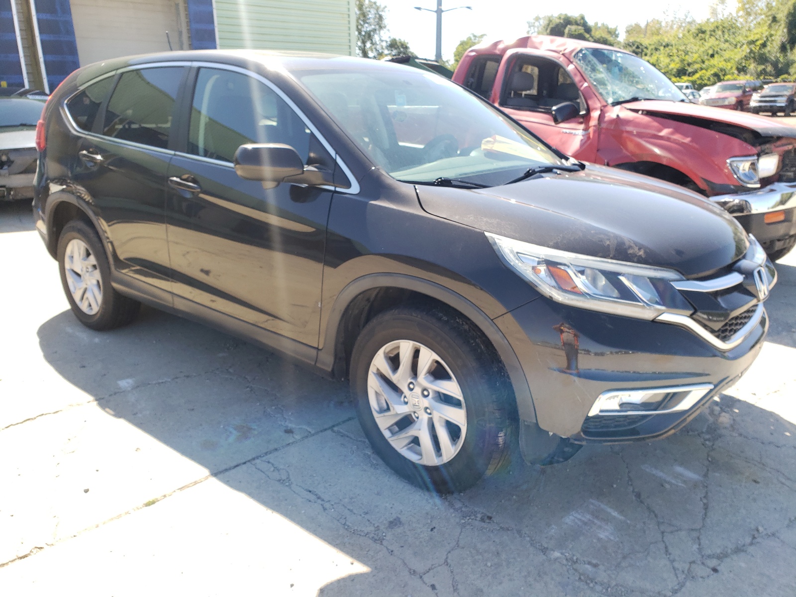 HONDA CR-V EX 2016 with VIN 2HKRM4H55GH643010 - Photo from auction