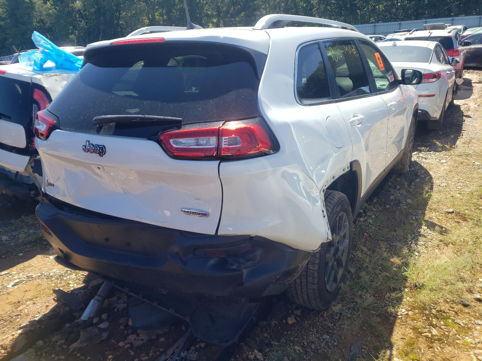 Photo 4 from auction – 2018 JEEP CHEROKEE L with VIN 1C4PJLCB5JD604969