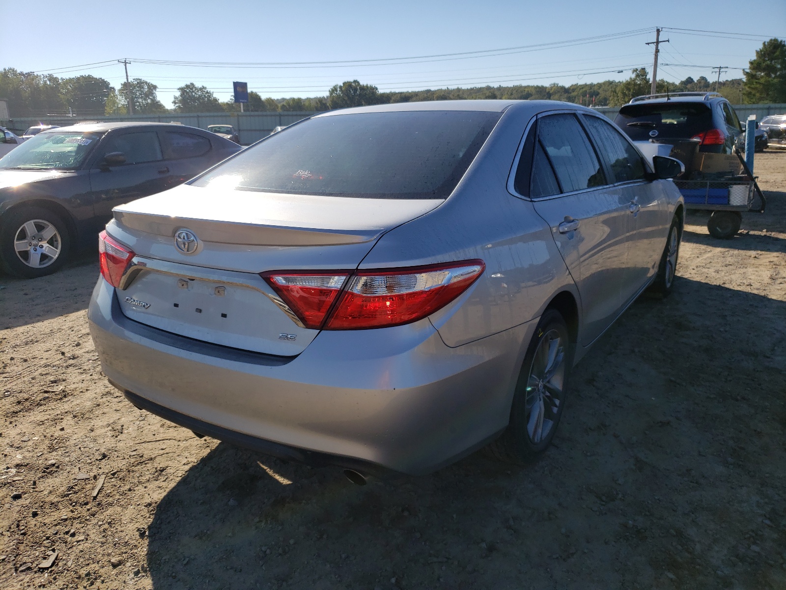 Photo 4 from auction – 2017 TOYOTA CAMRY LE with VIN 4T1BF1FK3HU428859
