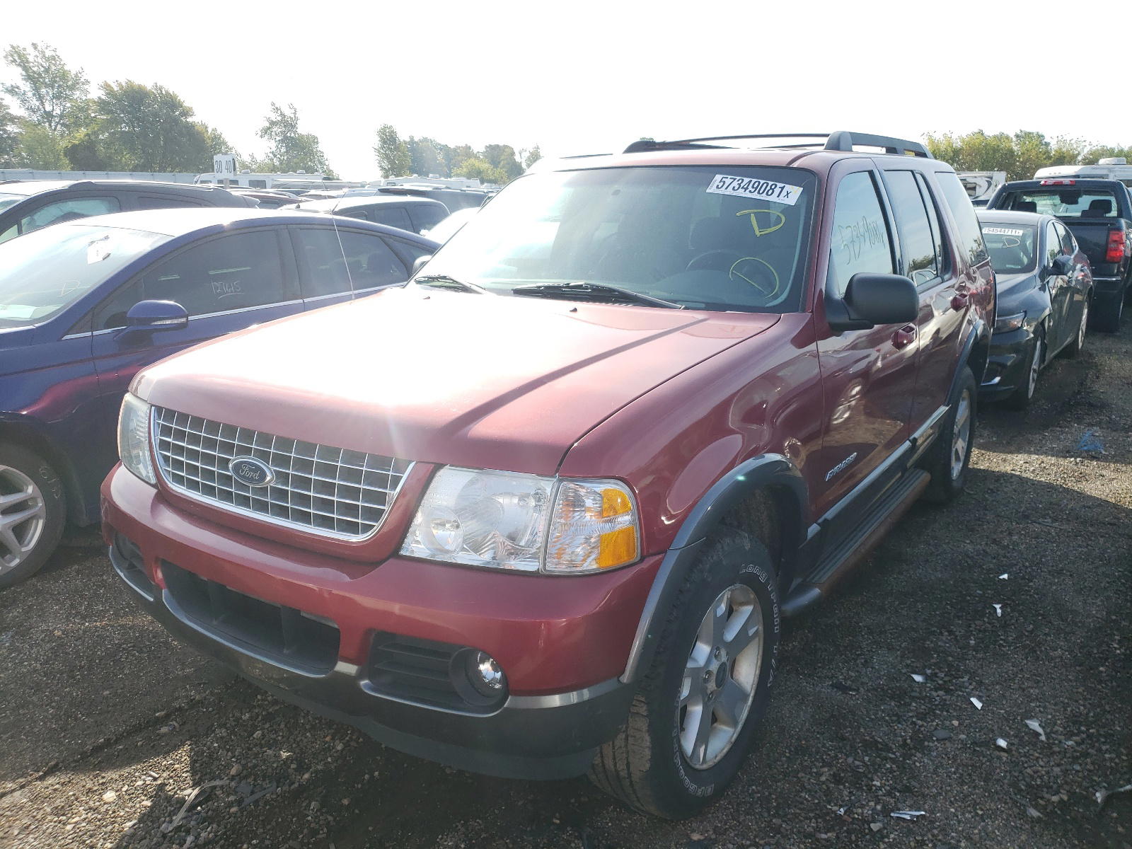 Photo 2 from auction – 2005 FORD EXPLORER X with VIN 1FMZU73K25UB55257