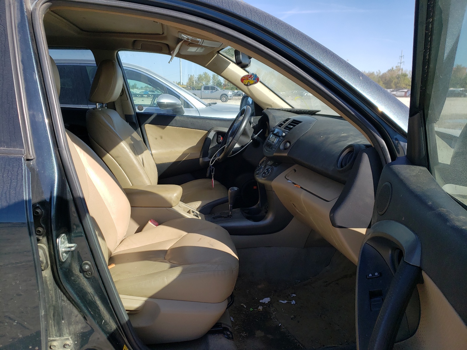 Photo 5 from auction – 2009 TOYOTA RAV4 LIMIT with VIN 2T3BK31V99W002935