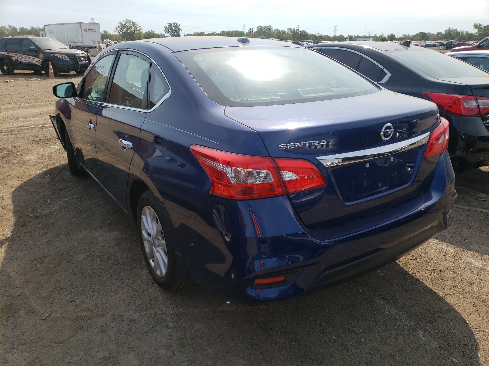 Photo 3 from auction – 2017 NISSAN SENTRA S with VIN 3N1AB7AP5HY329445