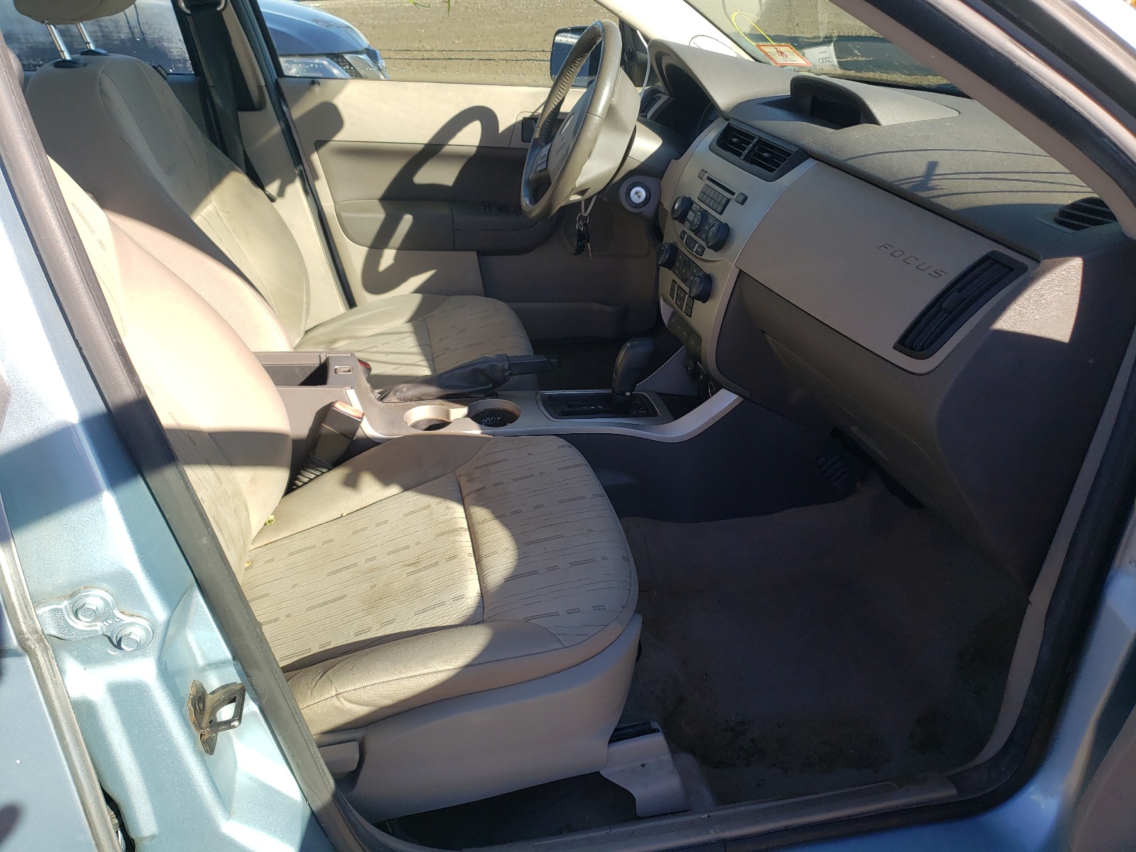 Photo 5 from auction – 2008 FORD FOCUS SE with VIN 1FAHP35N78W236759