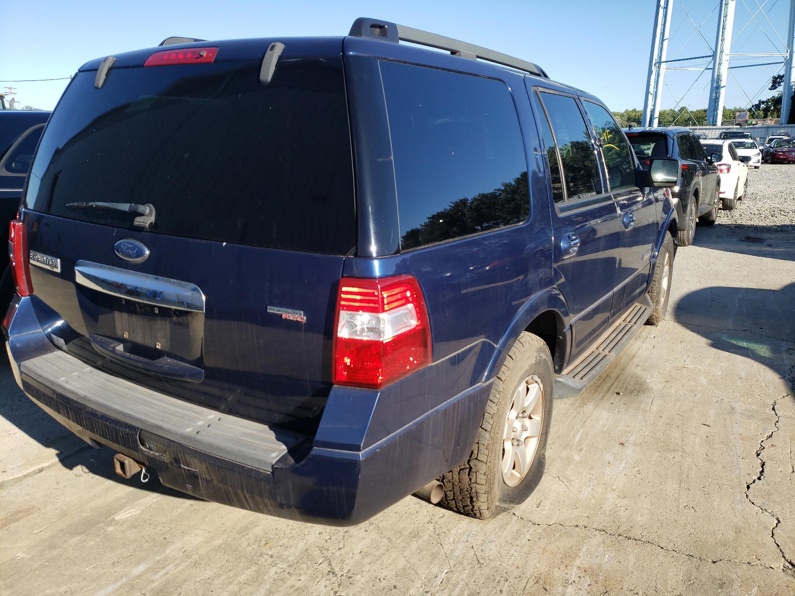 Photo 4 from auction – 2008 FORD EXPEDITION with VIN 1FMFU16588LA05816