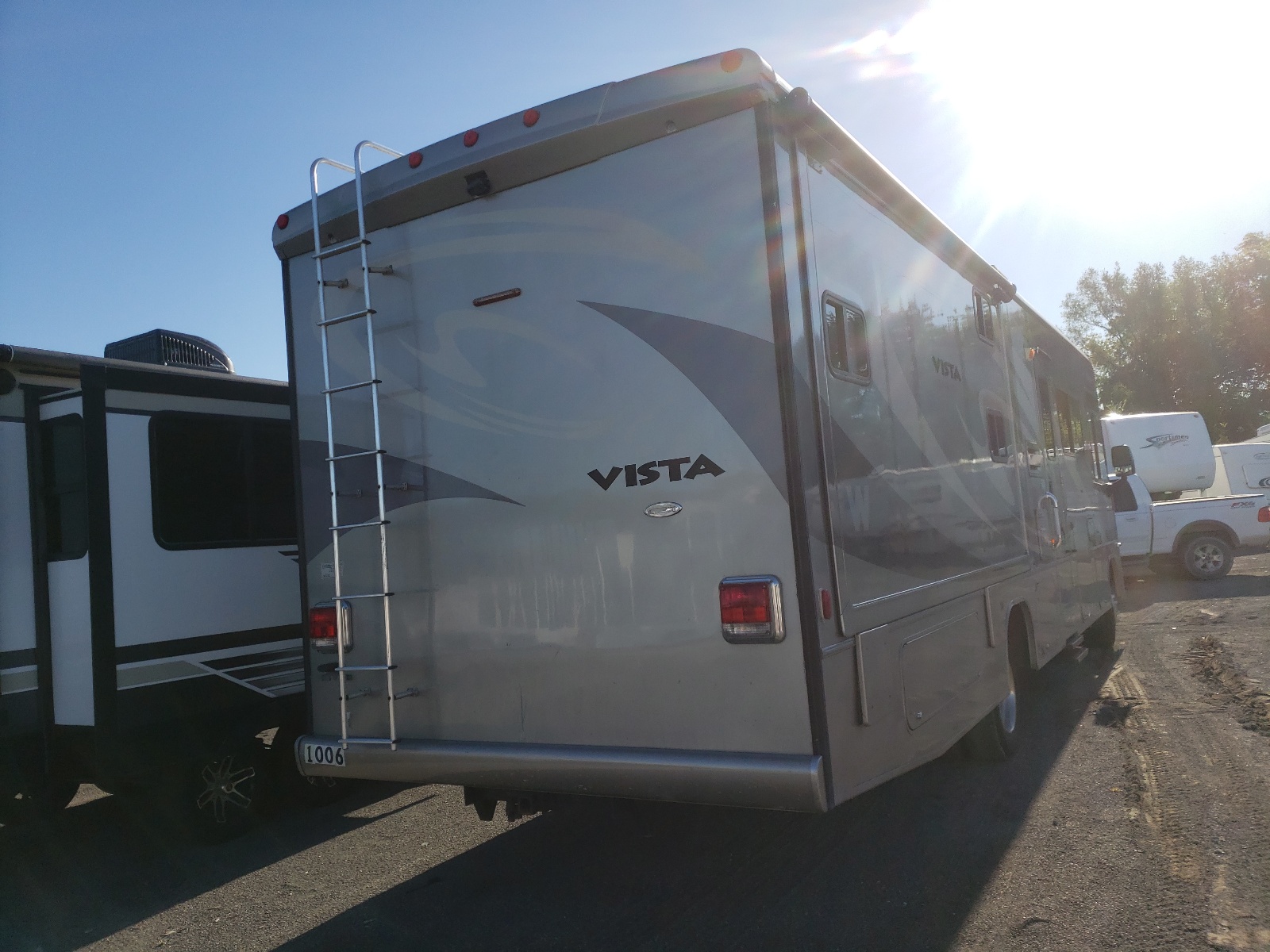 Photo 4 from auction – 2011 WINNEBAGO MOTORHOME with VIN 5B4MP67G7B3440145