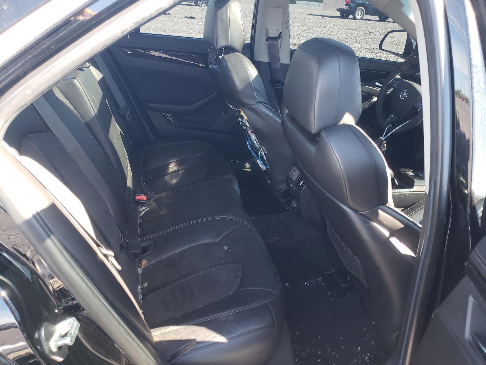 Photo 6 from auction – 2012 CADILLAC CTS-V with VIN 1G6DV5EP9C0152016