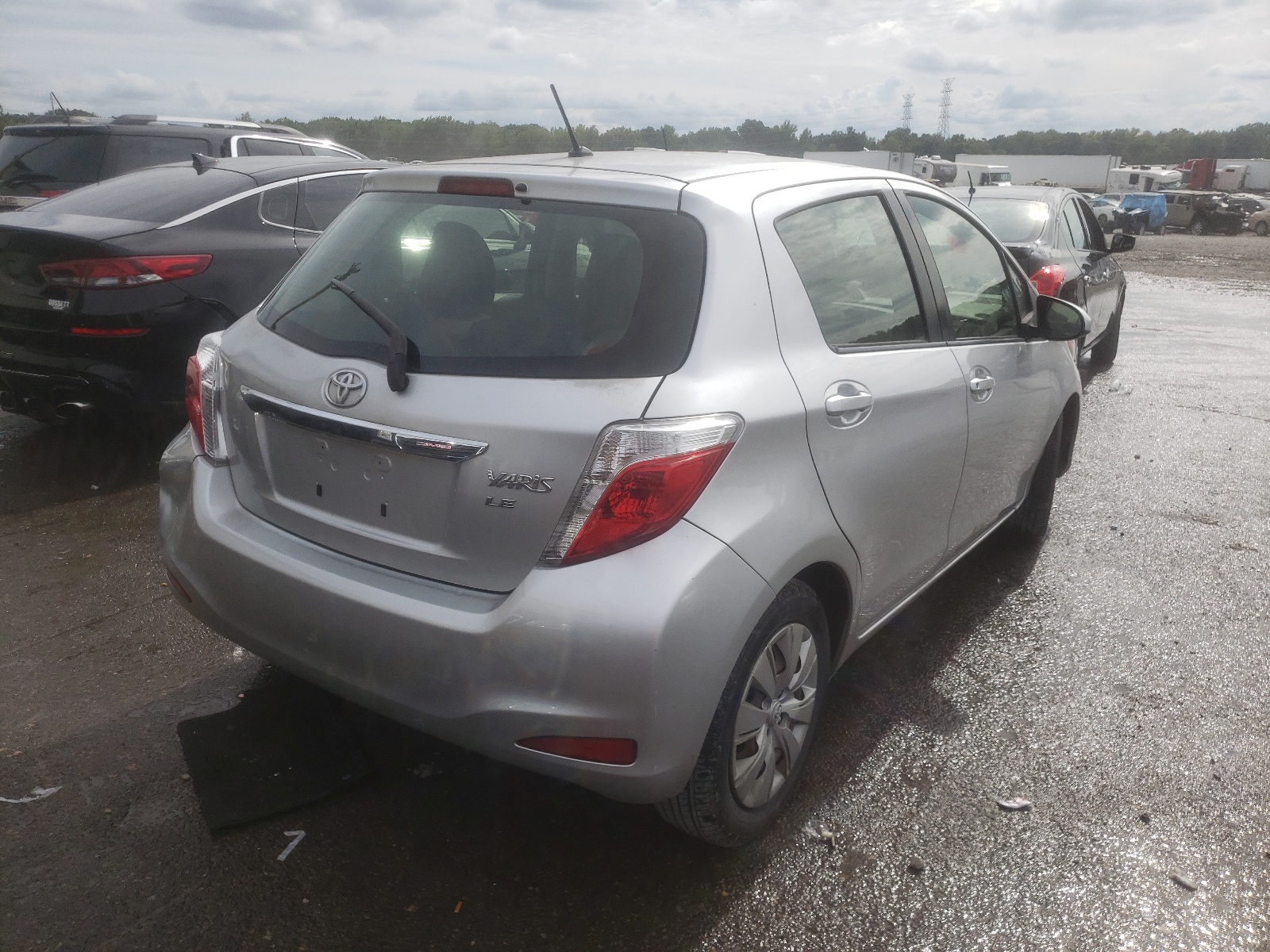 Zdjęcie 4 z aukcji – 2012 TOYOTA YARIS z VIN JTDKTUD37CD538896