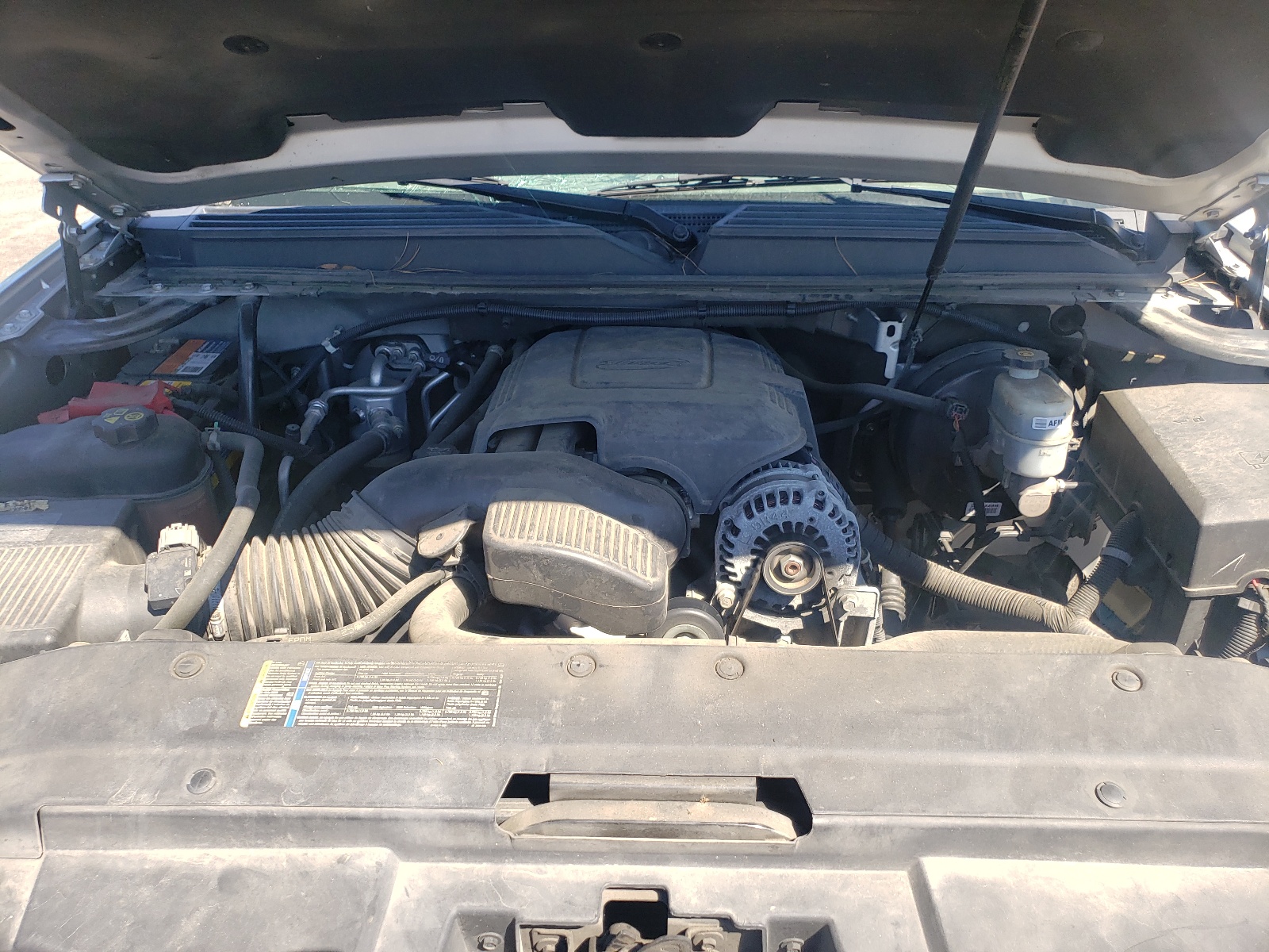 Photo 7 from auction – 2011 CHEVROLET SUBURBAN C with VIN 1GNSCJE00BR219223
