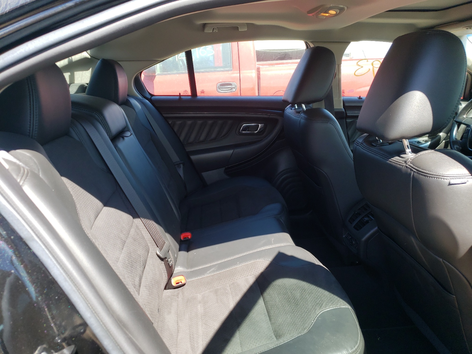 Photo 6 from auction – 2010 FORD TAURUS SHO with VIN 1FAHP2KT3AG140284