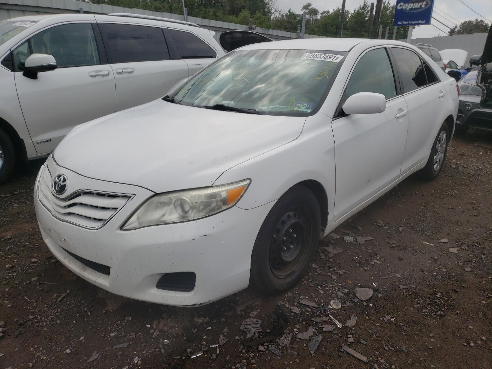 Photo 2 from auction – 2010 TOYOTA CAMRY BASE with VIN 4T4BF3EK7AR012743