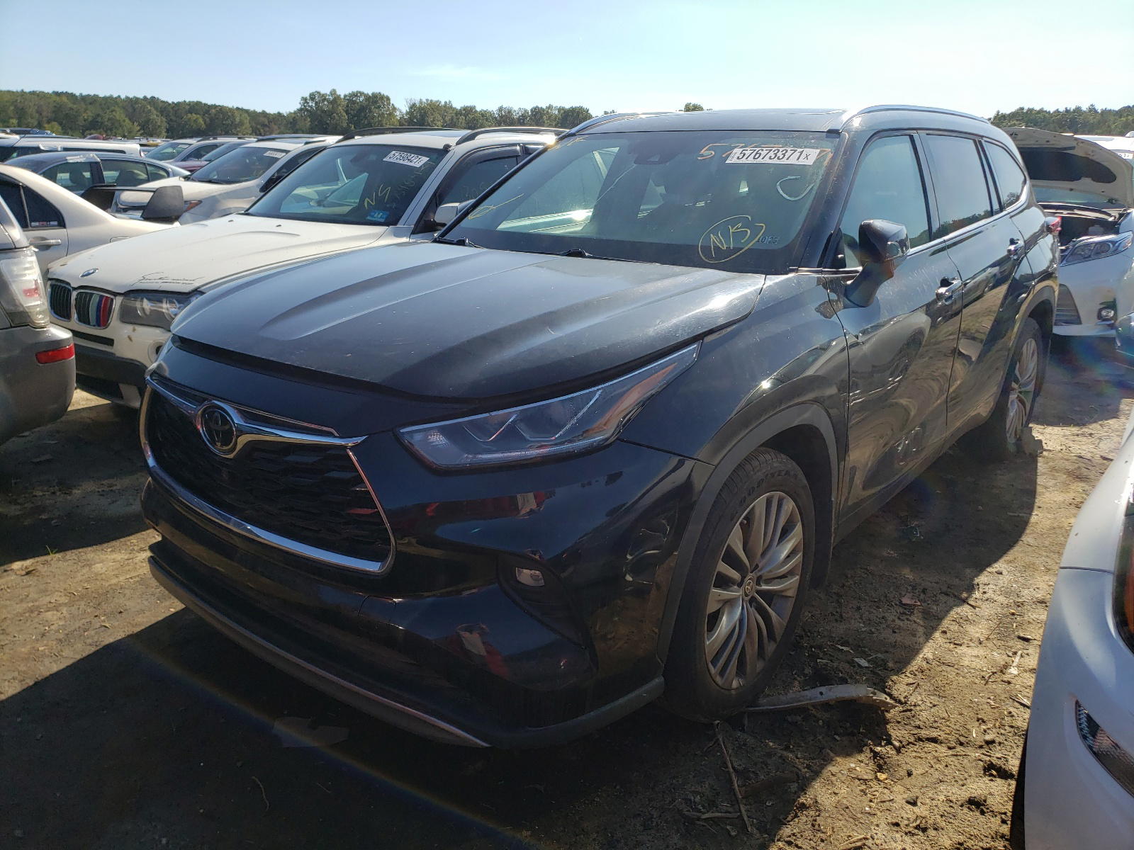 Photo 2 from auction – 2020 TOYOTA HIGHLANDER with VIN 5TDFZRBHXLS053703