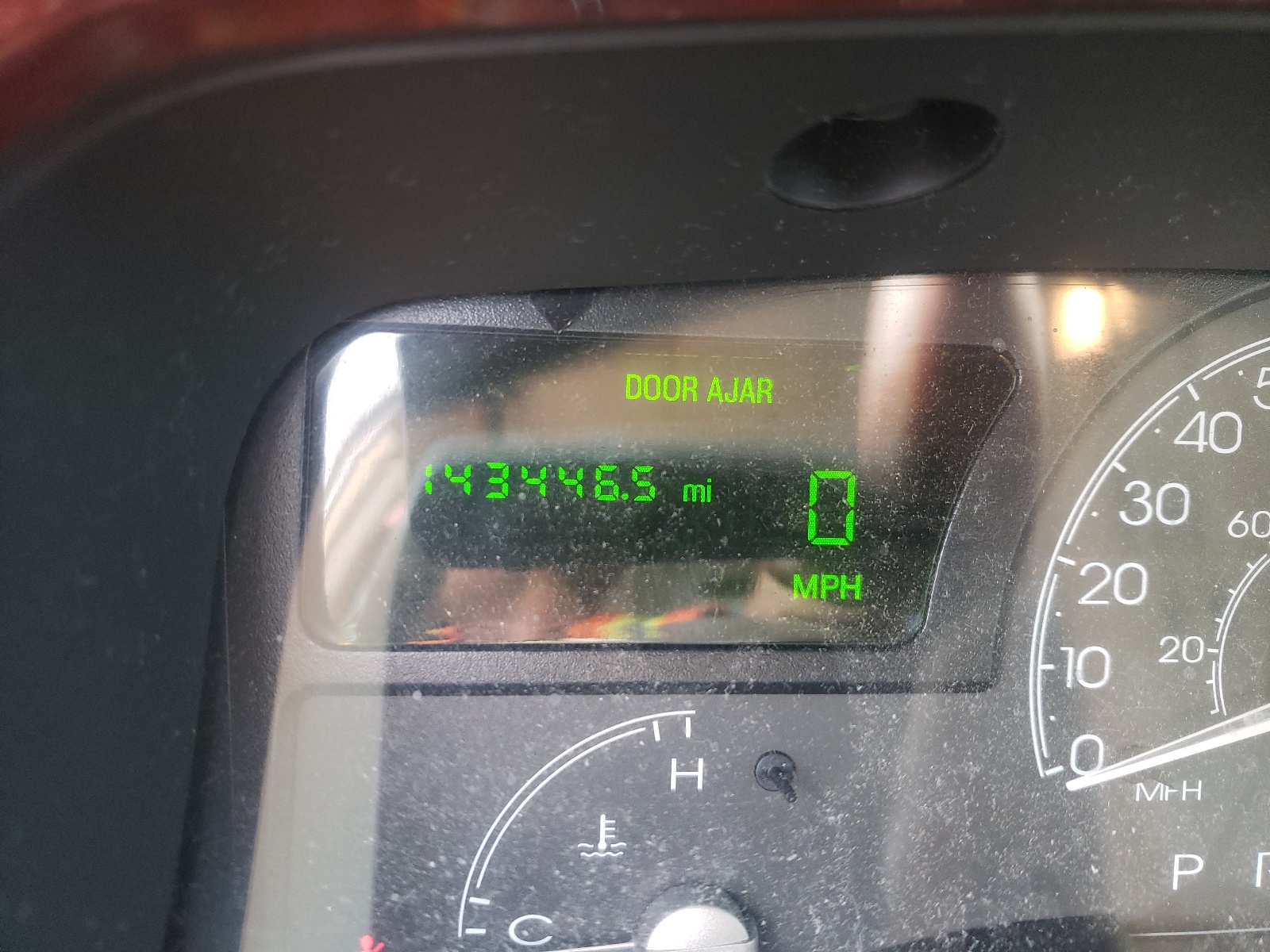 Photo 8 from auction – 2003 LINCOLN TOWN CAR C with VIN 1LNHM83W33Y615570