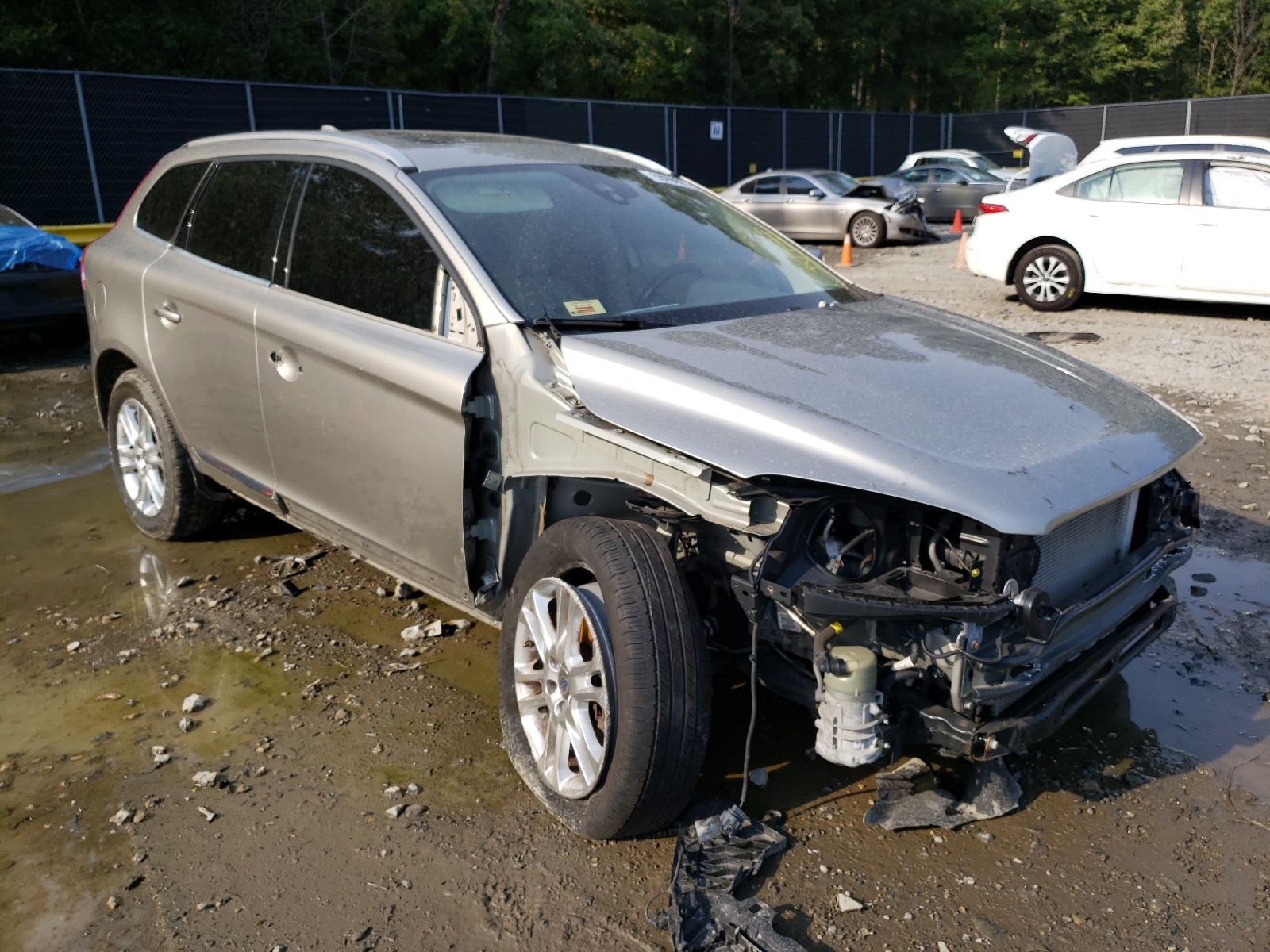 VOLVO XC60 3.2 2014 with VIN YV4952DL1E2523769 - Photo from auction