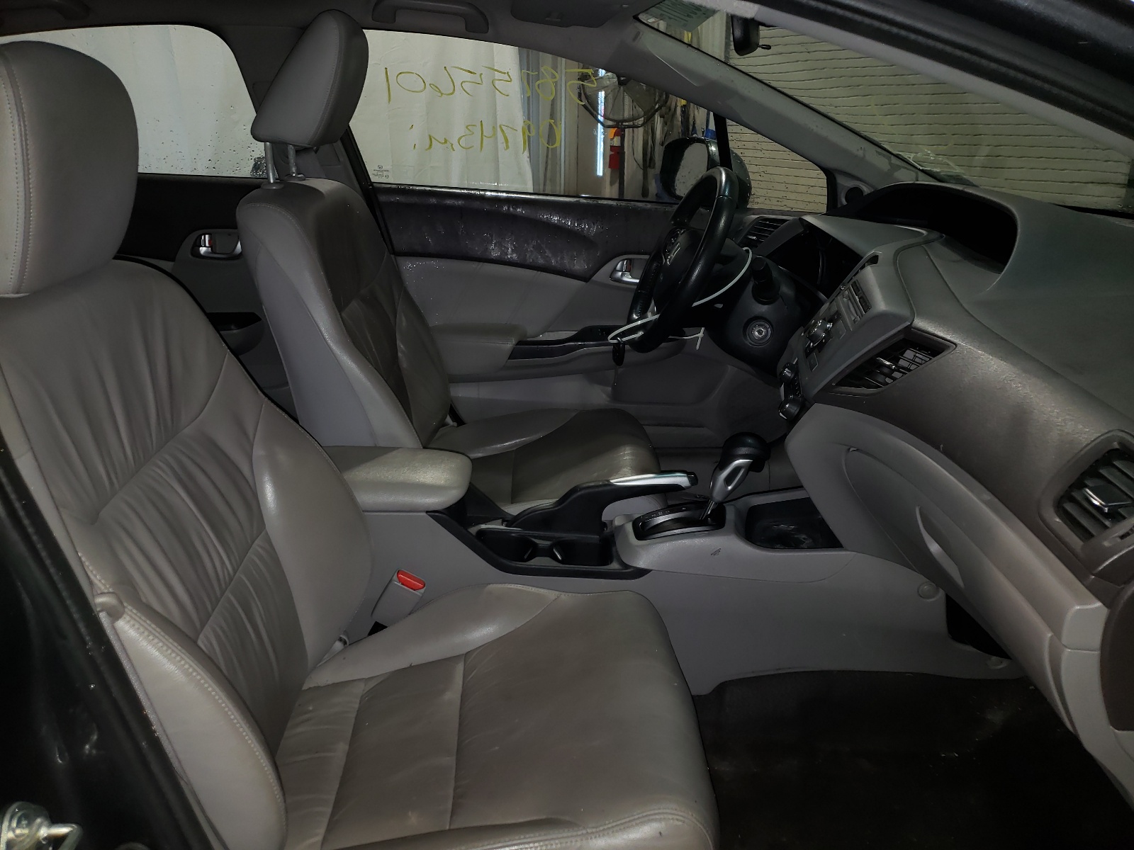 Photo 5 from auction – 2012 HONDA CIVIC EXL with VIN 2HGFB2F96CH582581