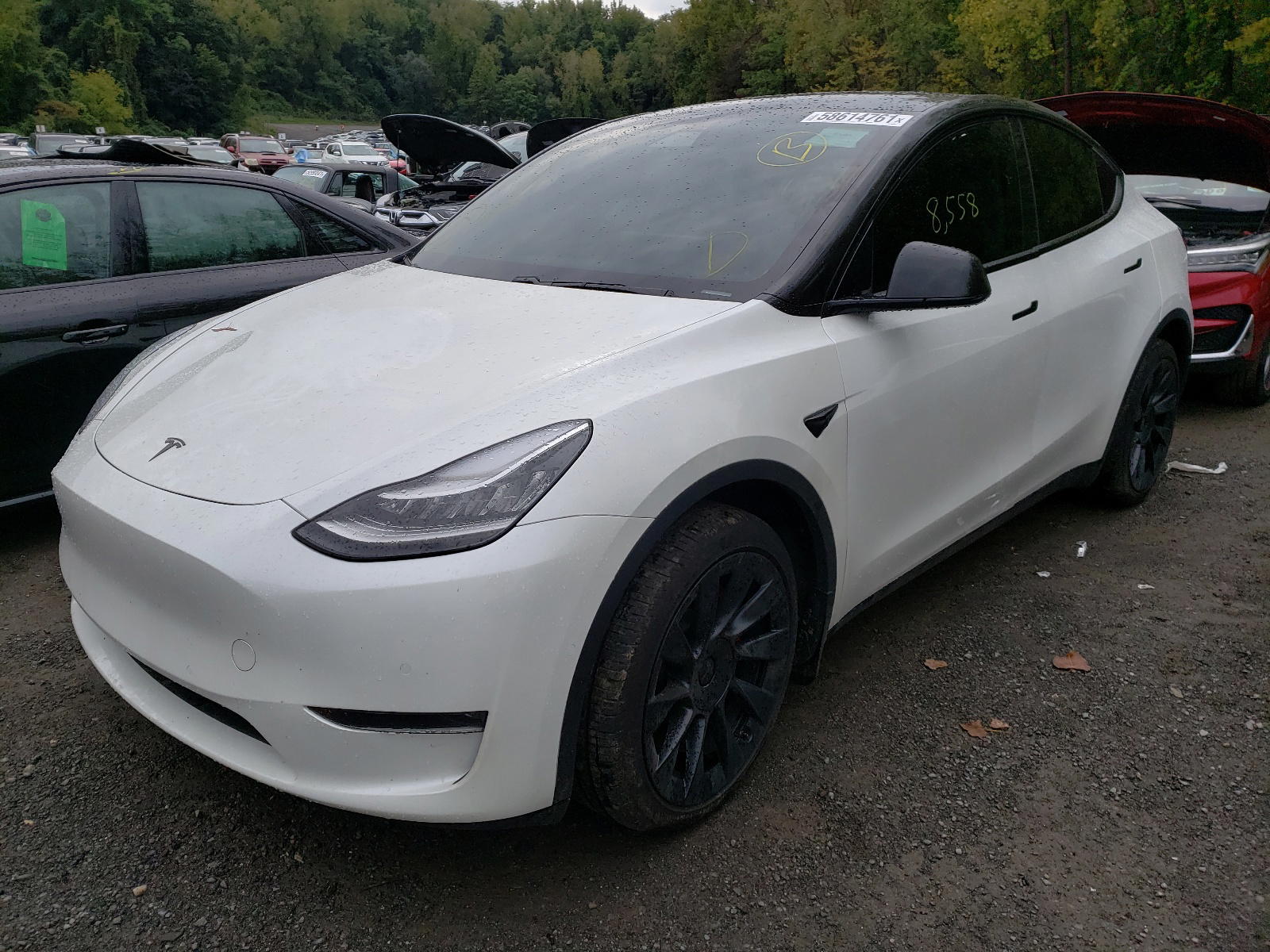 Photo 2 from auction – 2020 TESLA MODEL Y with VIN 5YJYGDEE2LF004325