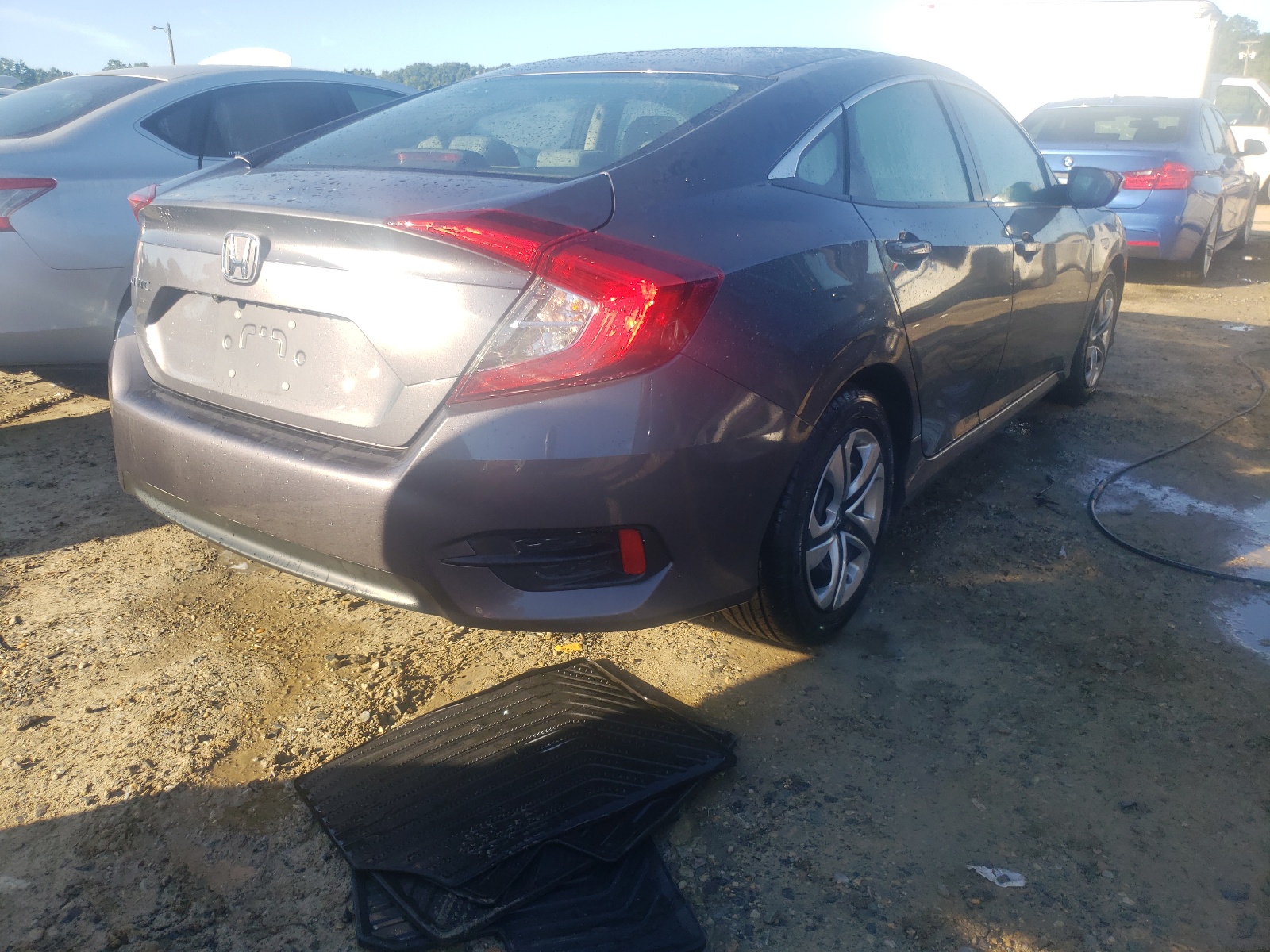 Photo 4 from auction – 2018 HONDA CIVIC LX with VIN 2HGFC2F55JH563740