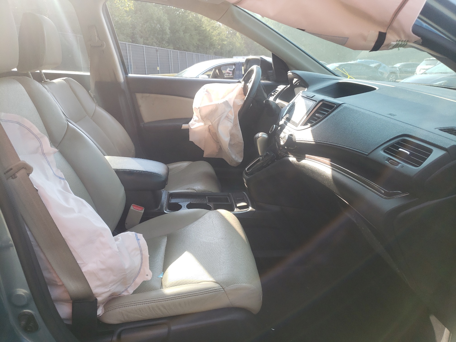 Photo 5 from auction – 2016 HONDA CR-V EXL with VIN 2HKRM4H7XGH625751