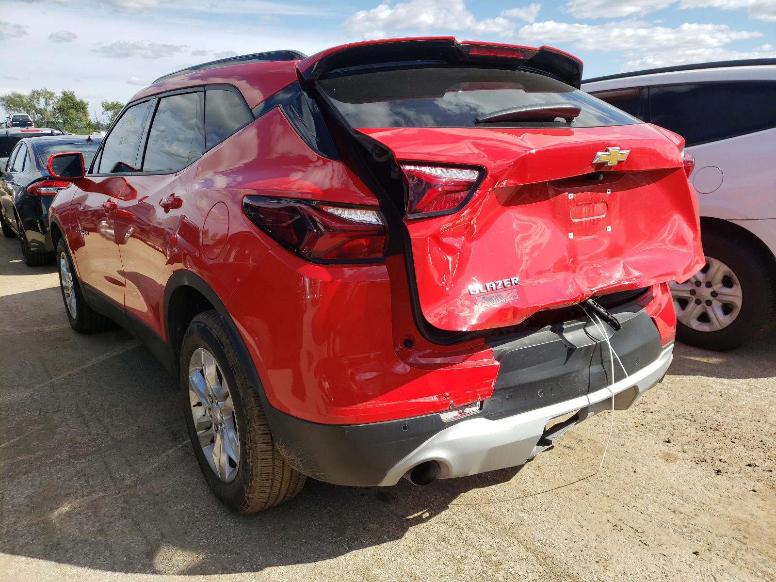 Photo 3 from auction – 2019 CHEVROLET BLAZER 2LT with VIN 3GNKBCRS2KS697196