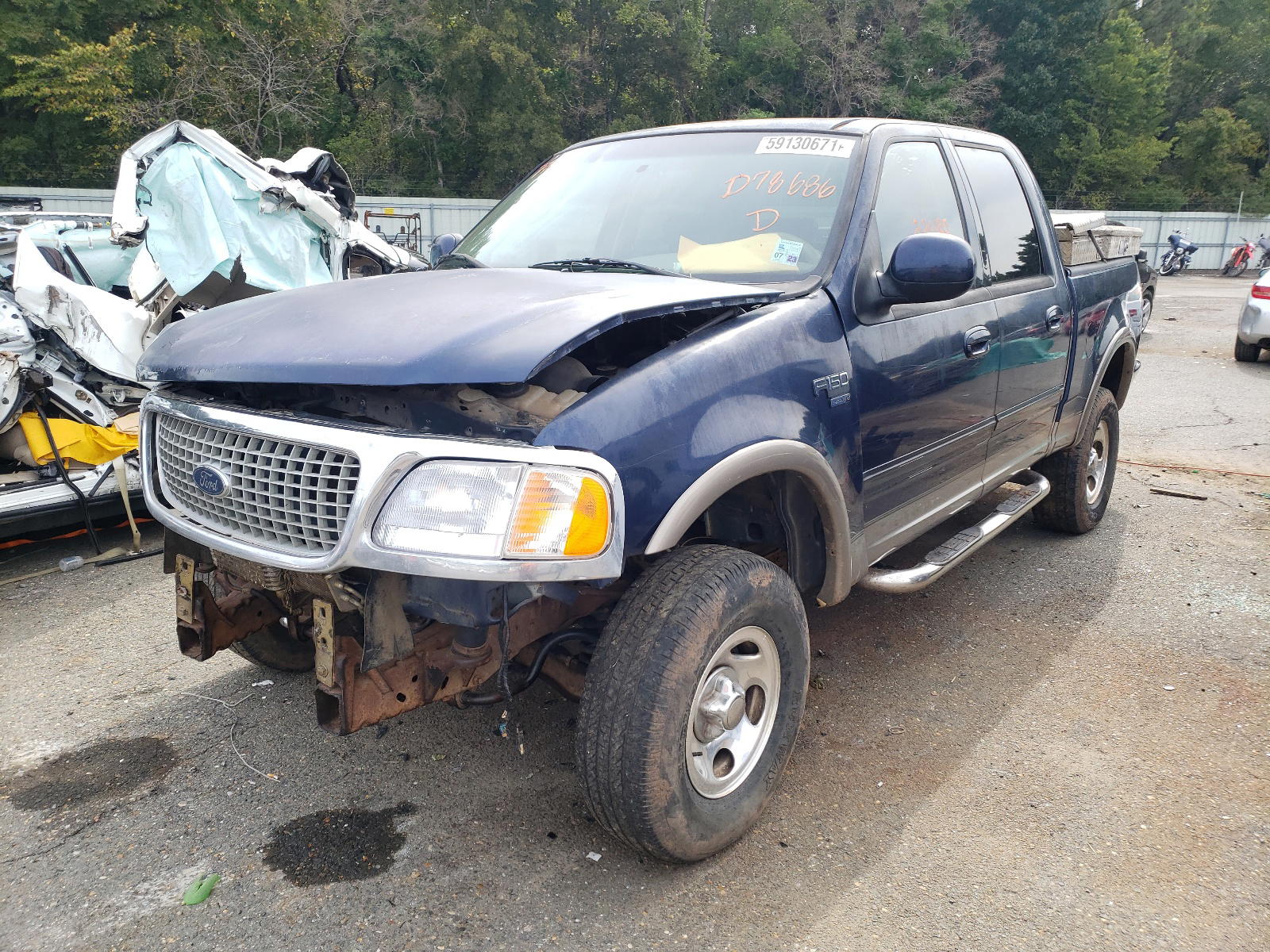 Photo 2 from auction – 2002 FORD F150 SUPER with VIN 1FTRW07L02KD78686