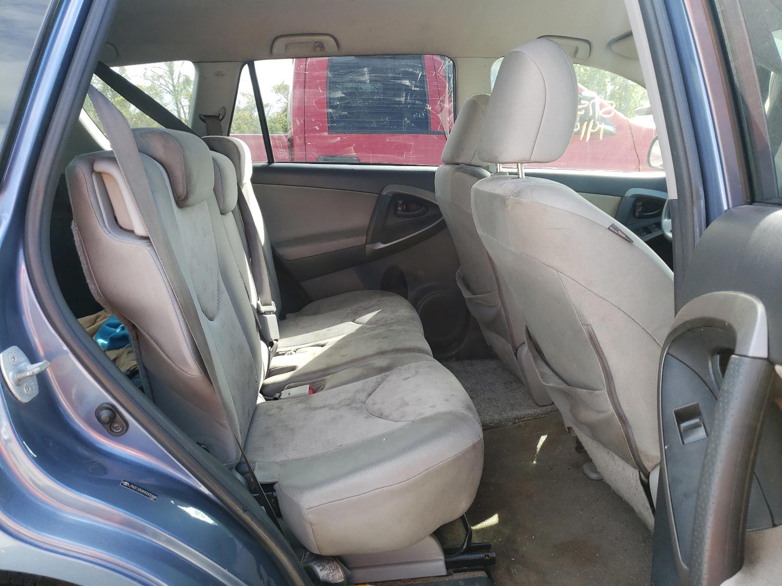 Photo 6 from auction – 2009 TOYOTA RAV4 with VIN JTMZF33V89D000445