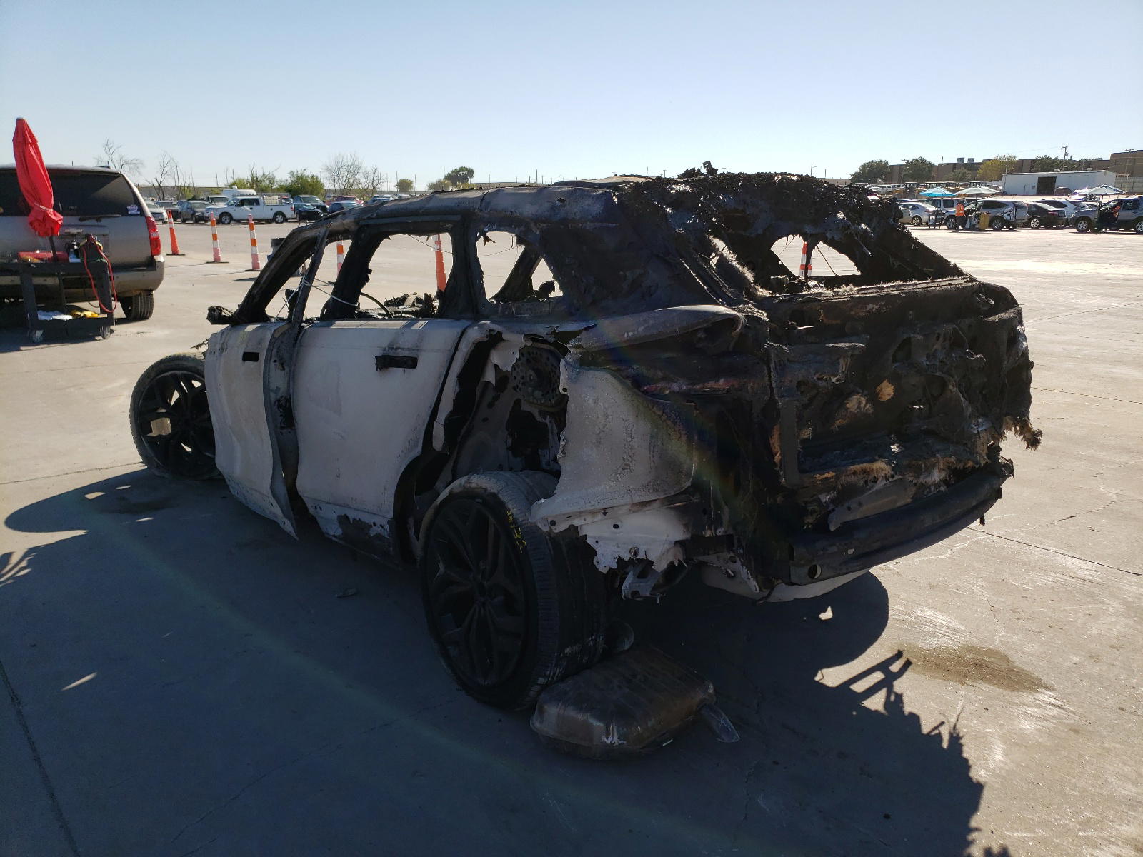 Photo 3 from auction – 2018 LAND ROVER RANGE ROVE with VIN SALYB2RX7JA727441