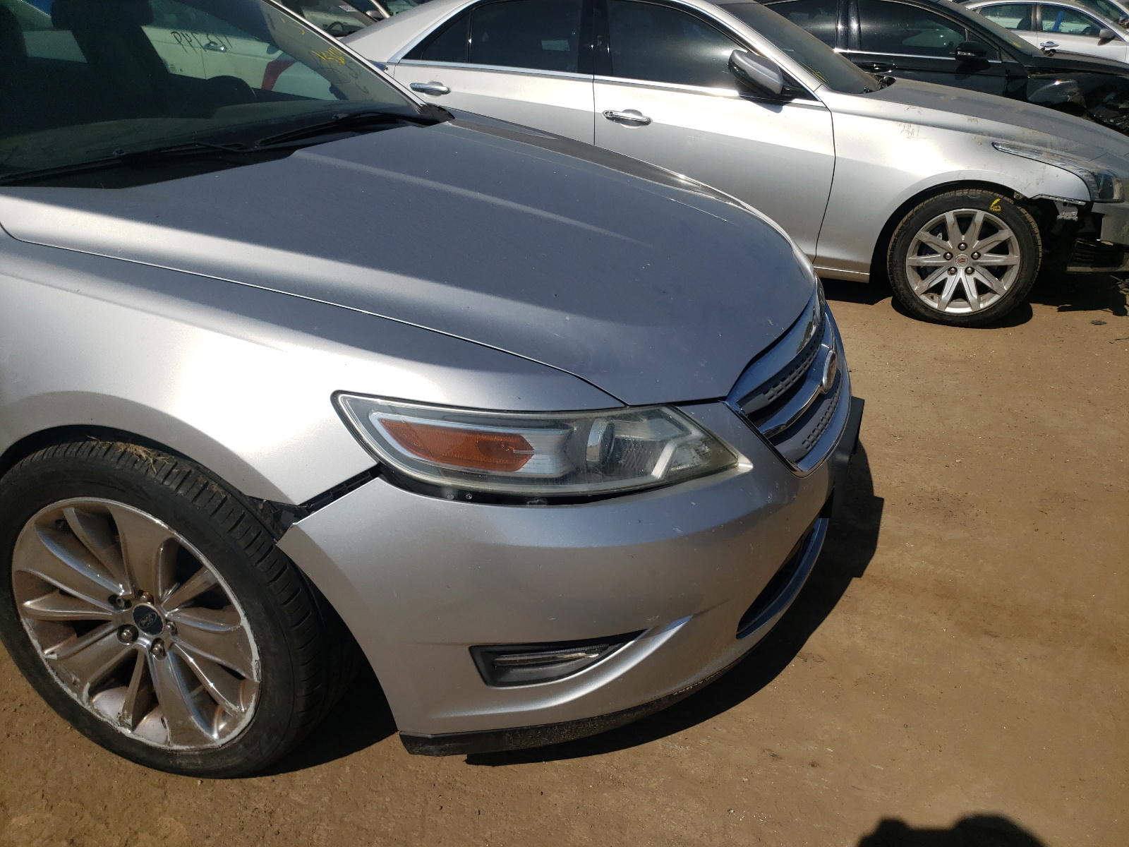 Photo 9 from auction – 2010 FORD TAURUS LIM with VIN 1FAHP2FW2AG153645