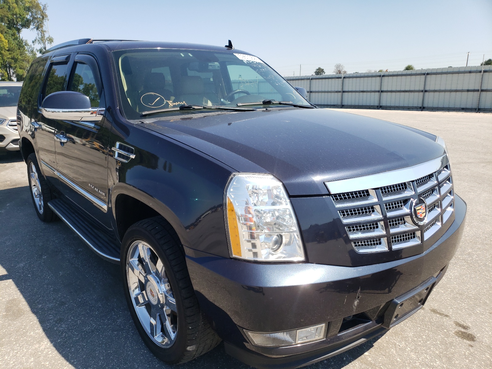 صورة رقم 1 من المزاد - 2013 CADILLAC ESCALADE L مع VIN 1GYS4BEF5DR218324