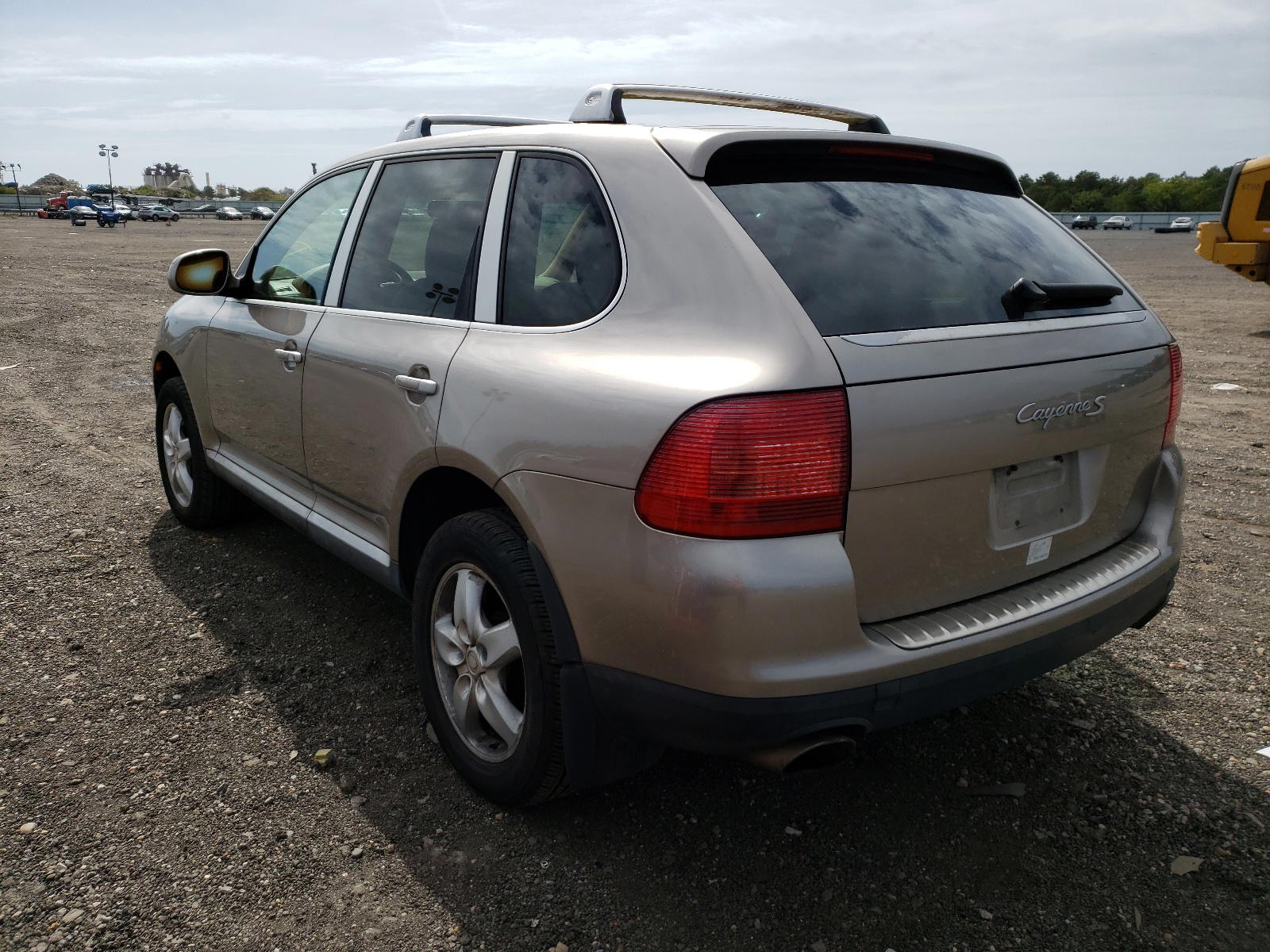 Photo 3 from auction – 2004 PORSCHE CAYENNE S with VIN WP1AB29P24LA66224