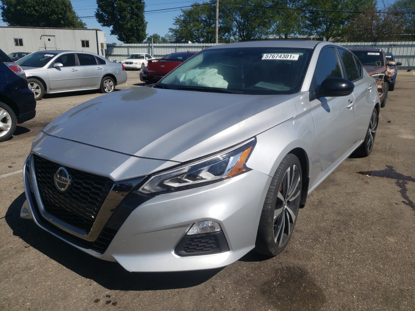 Photo 2 from auction – 2020 NISSAN ALTIMA SR with VIN 1N4BL4CV0LC230869