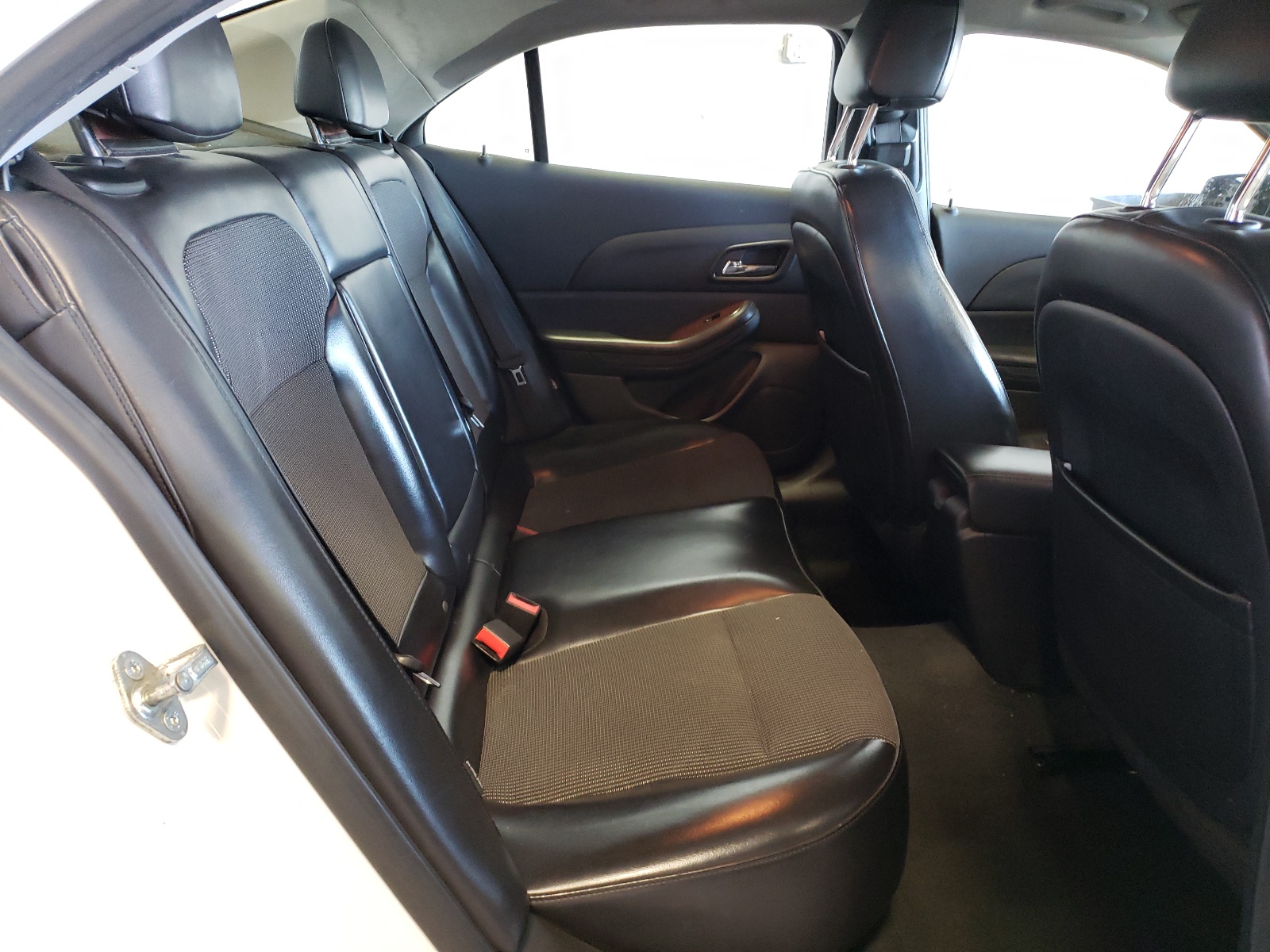 Photo 6 from auction – 2013 CHEVROLET MALIBU  LT with VIN 1G11C5SA6DF273468