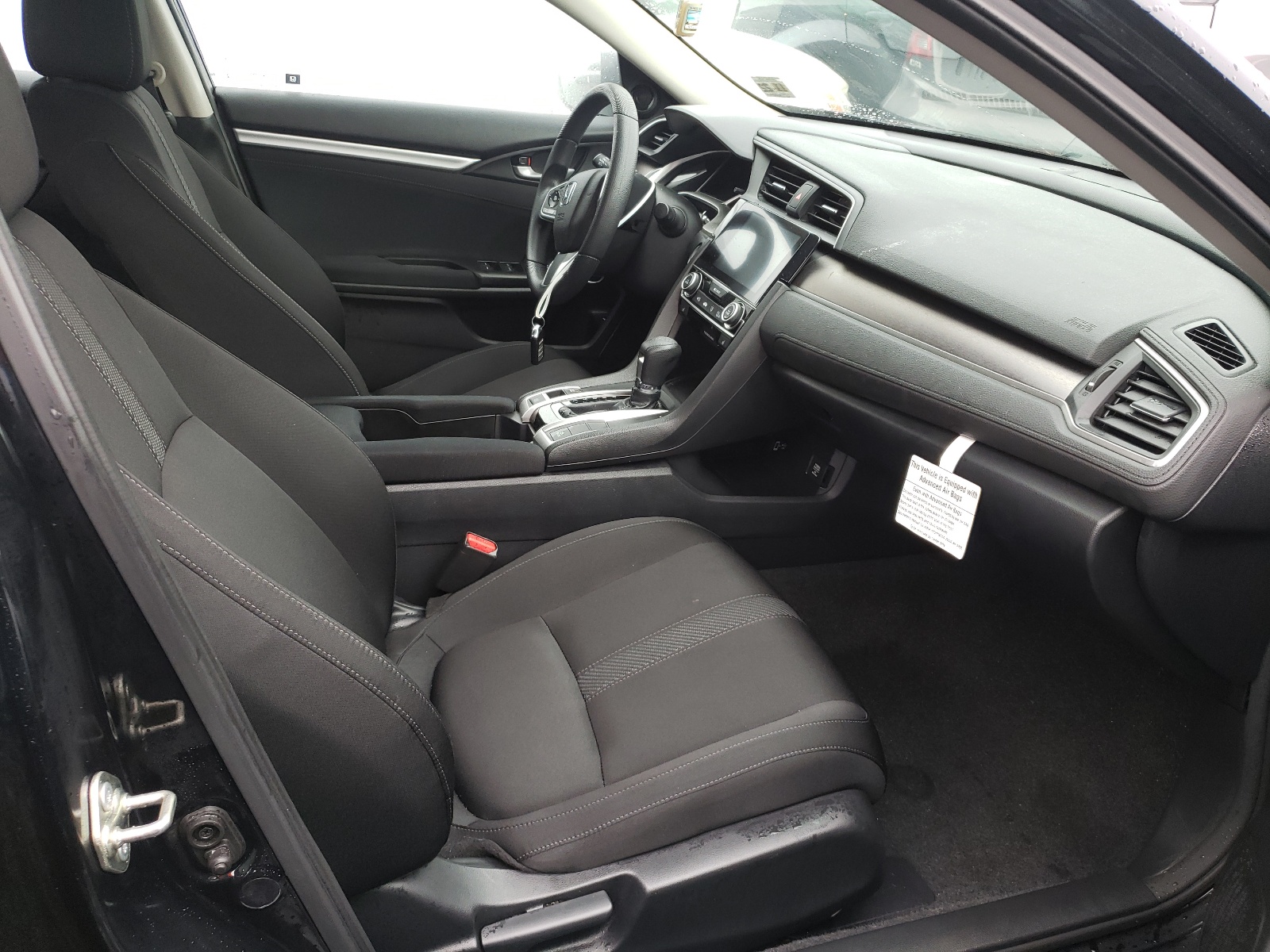 Photo 5 from auction – 2017 HONDA CIVIC EX with VIN 19XFC1F36HE203647
