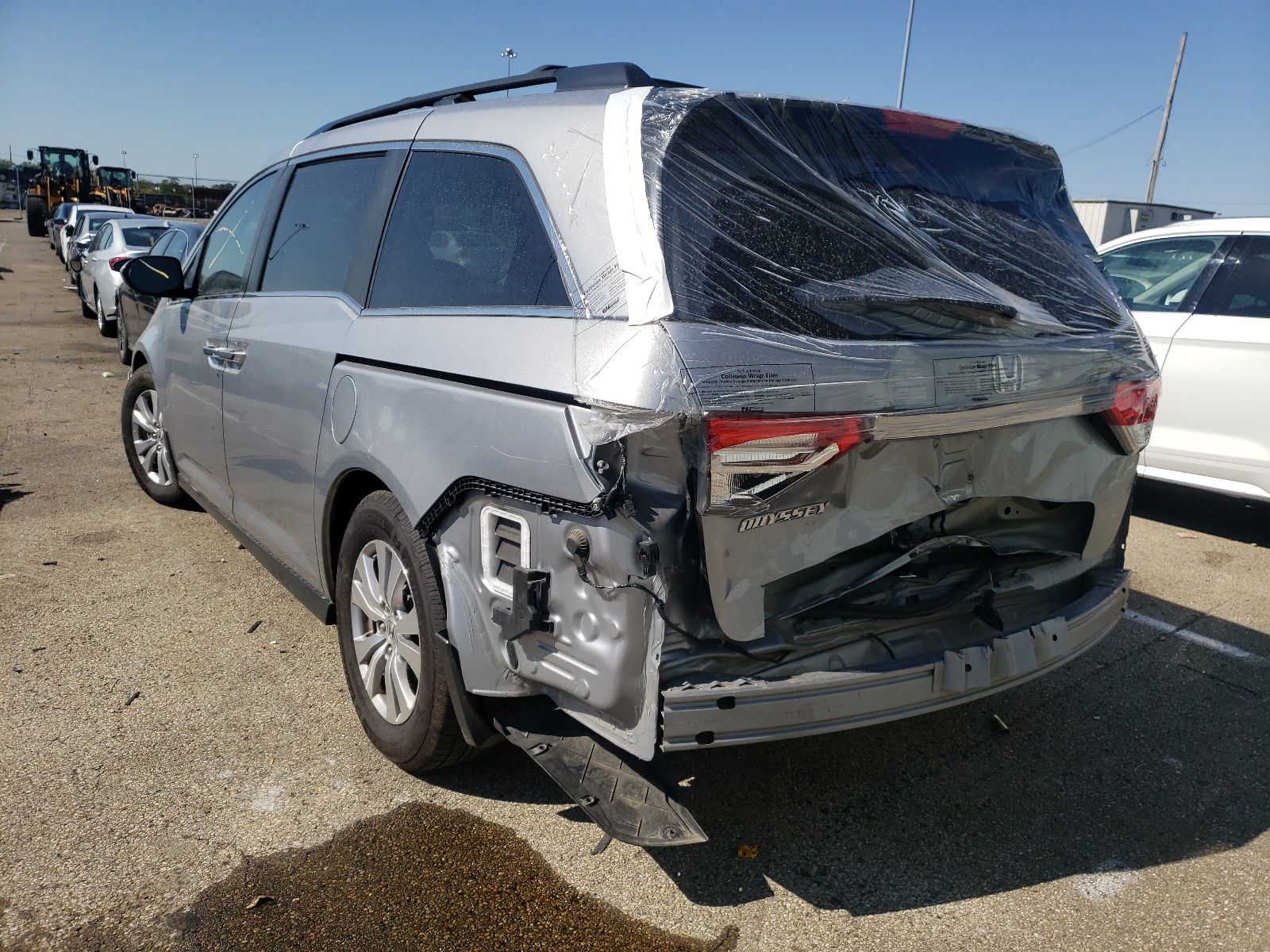 Photo 3 from auction – 2016 HONDA ODYSSEY EX with VIN 5FNRL5H60GB136175