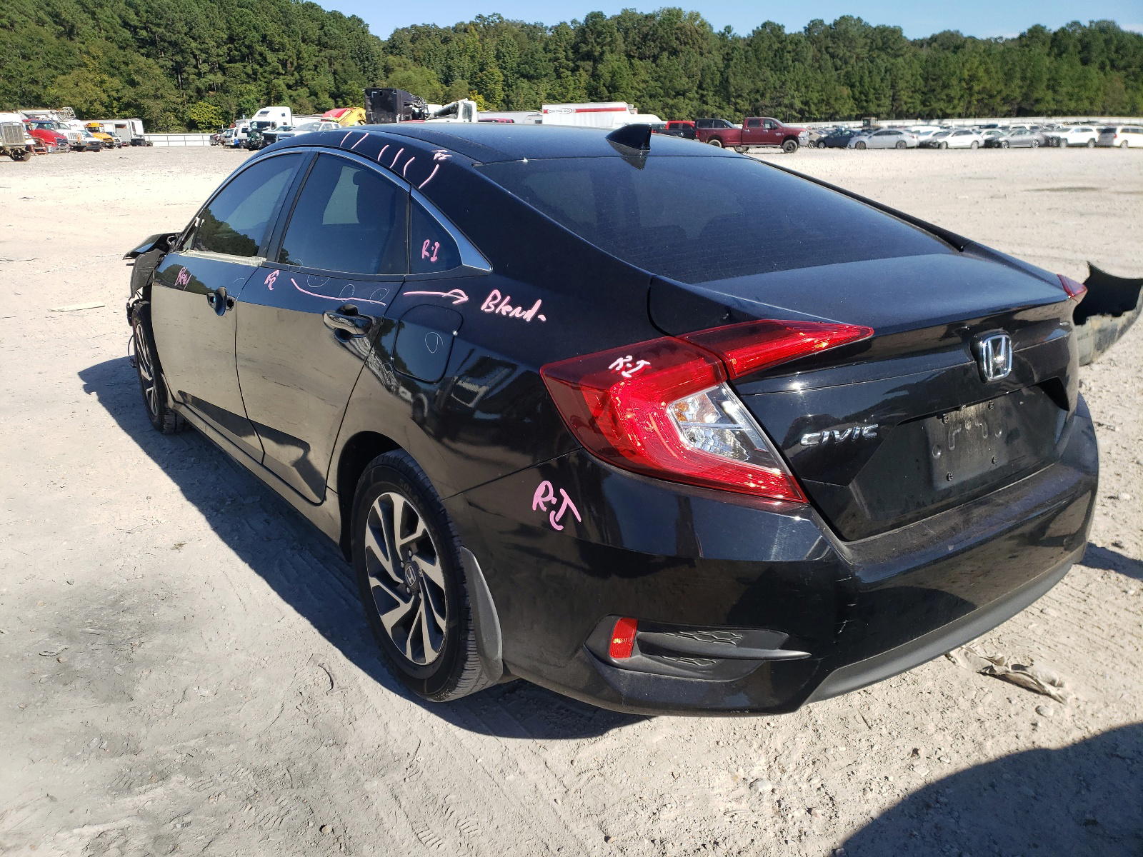 Photo 3 from auction – 2017 HONDA CIVIC EX with VIN 19XFC2F79HE054353