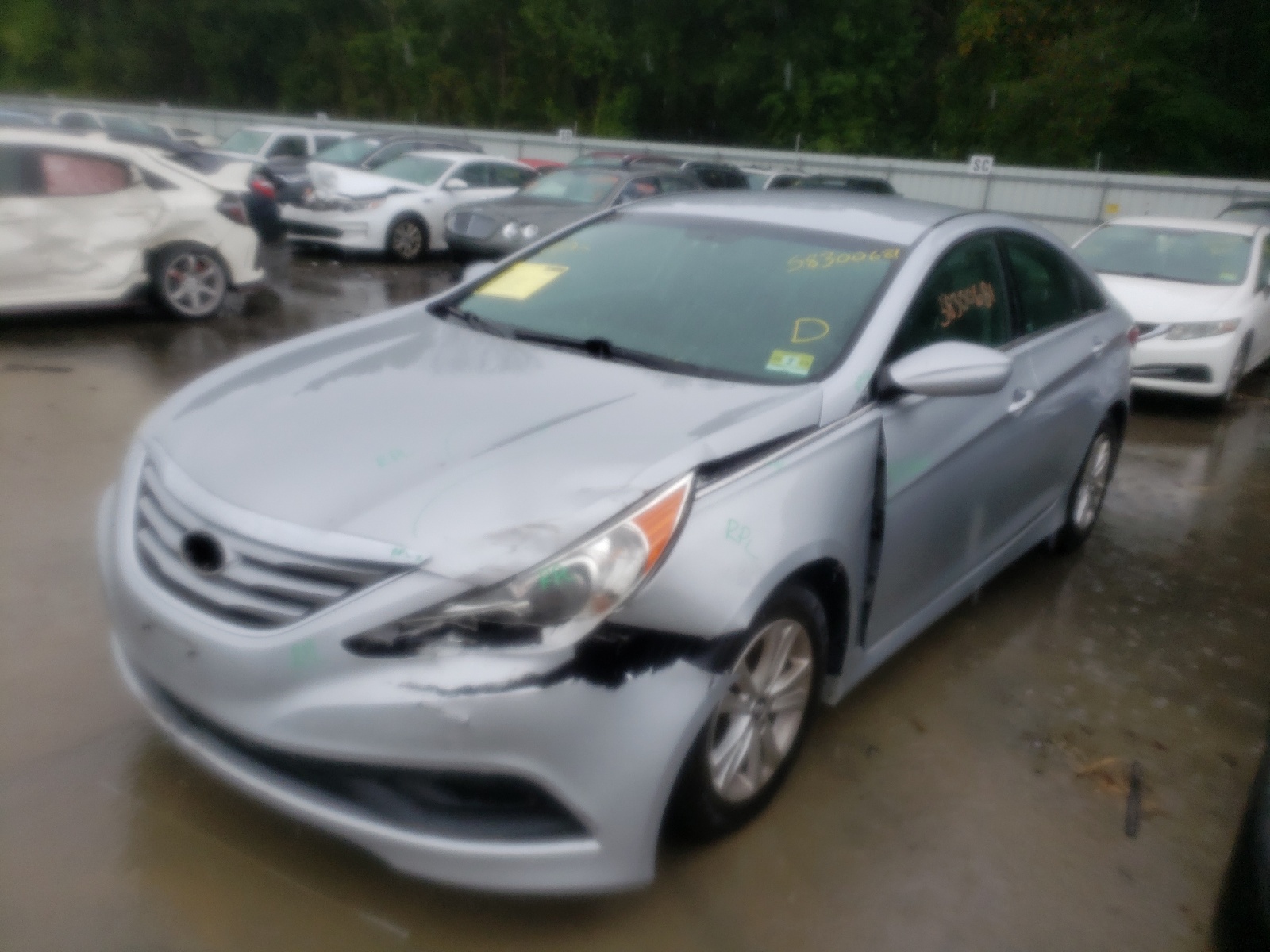 Photo 2 from auction – 2014 HYUNDAI SONATA GLS with VIN 5NPEB4AC8EH888488