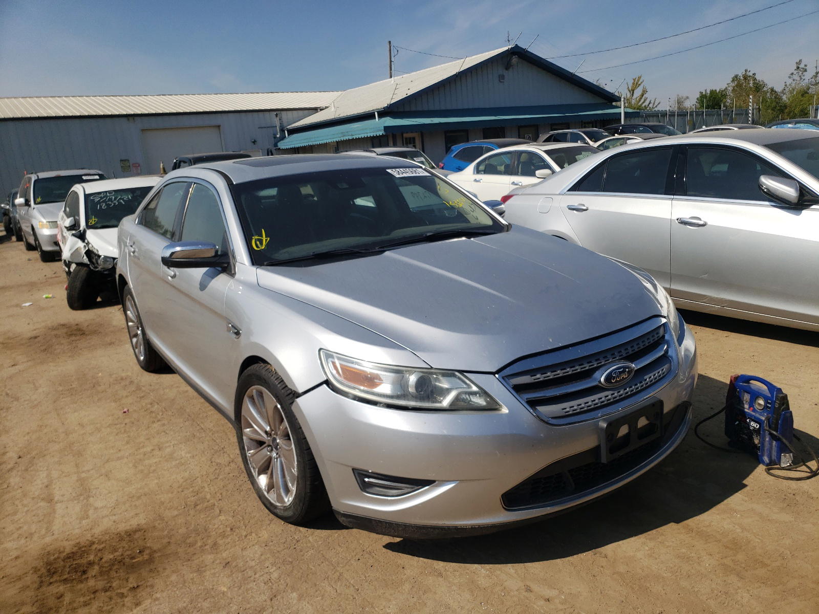 FORD TAURUS LIM 2010 with VIN 1FAHP2FW2AG153645 - Photo from auction