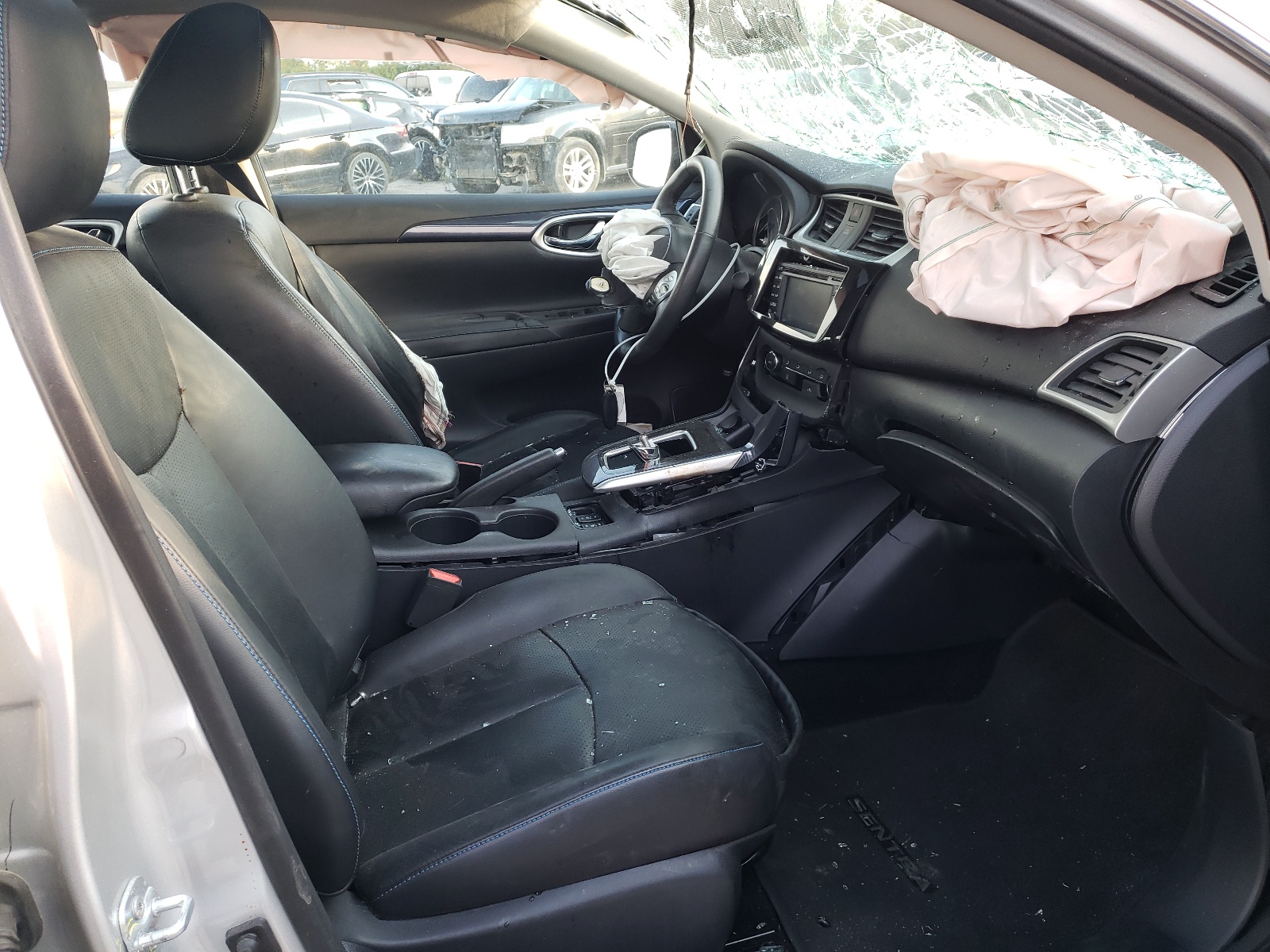 Photo 5 from auction – 2016 NISSAN SENTRA S with VIN 3N1AB7AP1GY233441
