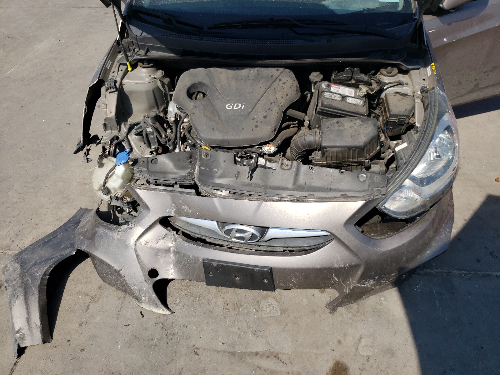 Photo 7 from auction – 2012 HYUNDAI ACCENT GLS with VIN KMHCT5AEXCU048304