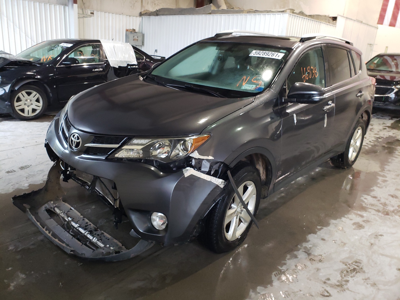 Photo 2 from auction – 2014 TOYOTA RAV4 XLE with VIN 2T3RFREV1EW198198
