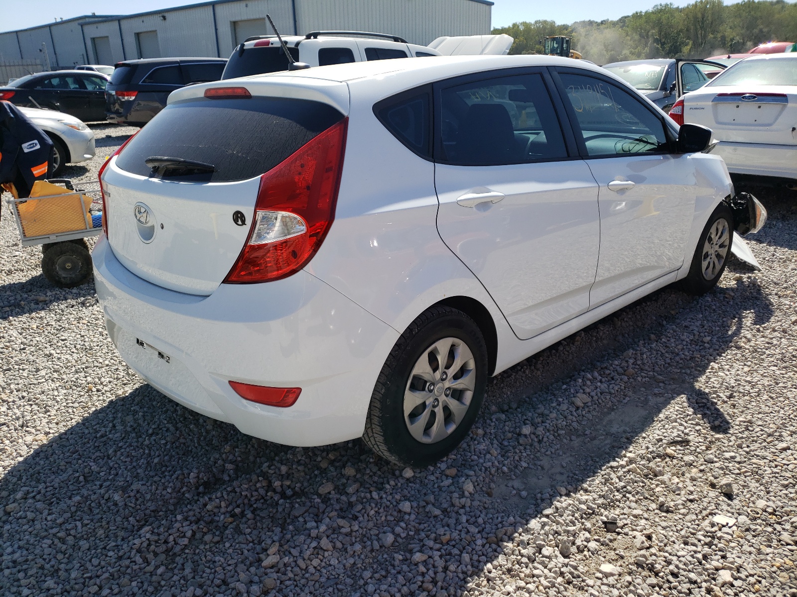 Photo 4 from auction – 2017 HYUNDAI ACCENT SE with VIN KMHCT5AE5HU340384