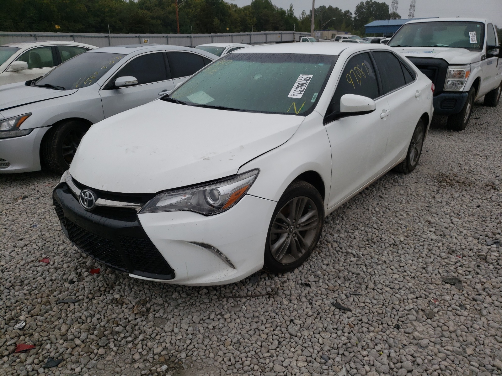 Photo 2 from auction – 2017 TOYOTA CAMRY LE with VIN 4T1BF1FK2HU378519