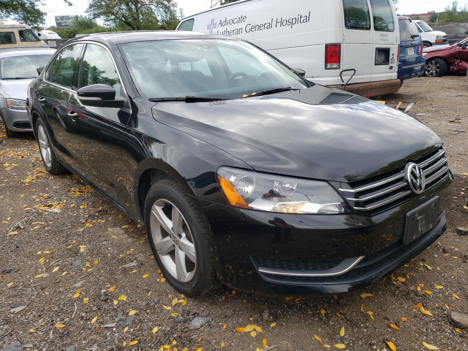 VOLKSWAGEN PASSAT SE 2014 with VIN 1VWBT7A3XEC117587 - Photo from auction