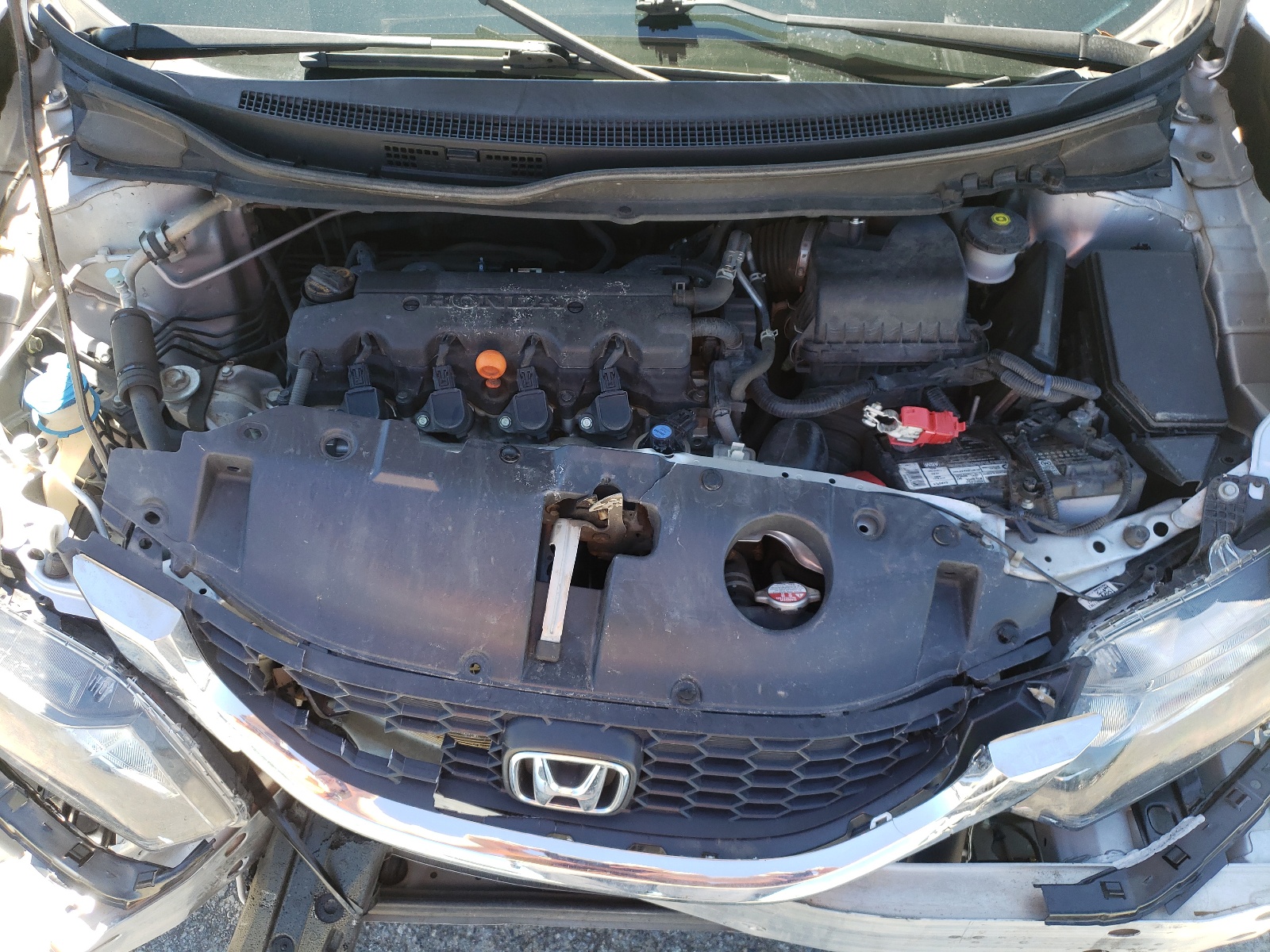 Photo 7 from auction – 2014 HONDA CIVIC LX with VIN 19XFB2F56EE049690