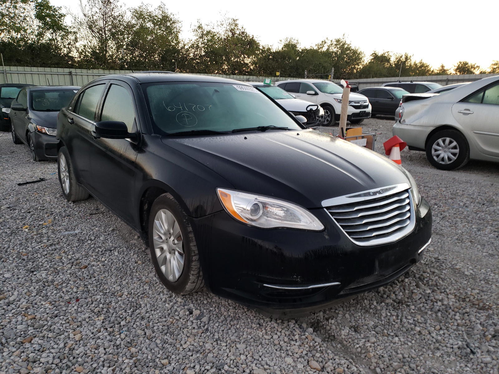 CHRYSLER 200 LX 2013 with VIN 1C3CCBAB5DN641707 - Photo from auction