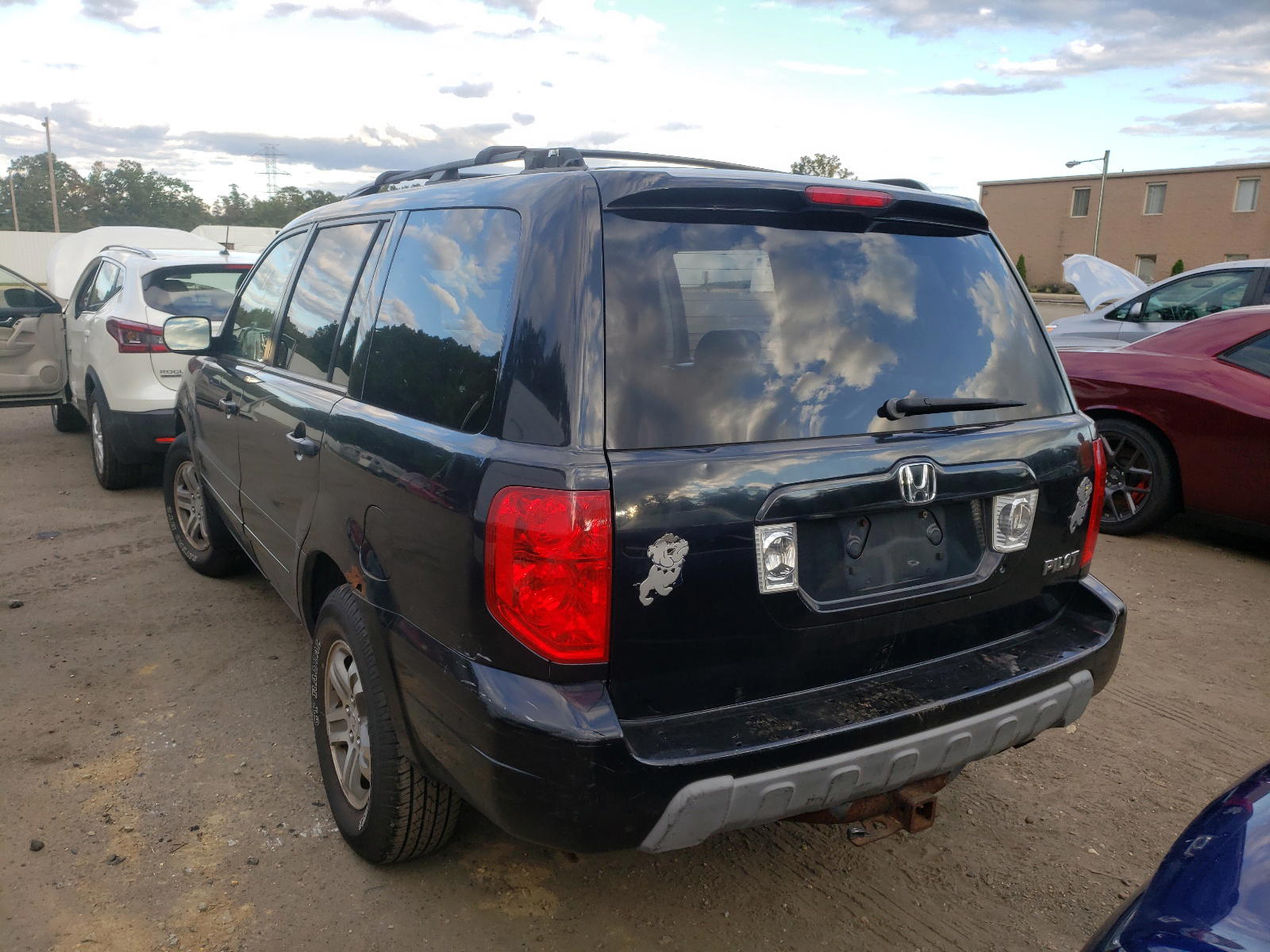 Photo 3 from auction – 2003 HONDA PILOT EXL with VIN 2HKYF18533H512124