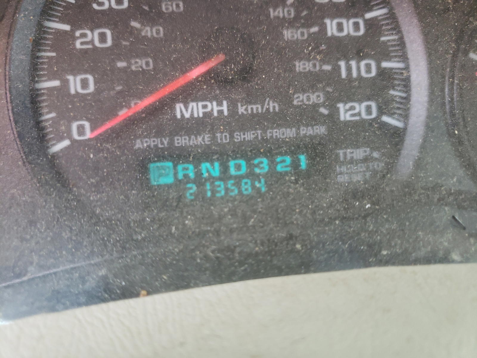 Photo 8 from auction – 2004 CHEVROLET IMPALA LS with VIN 2G1WF52E449199184