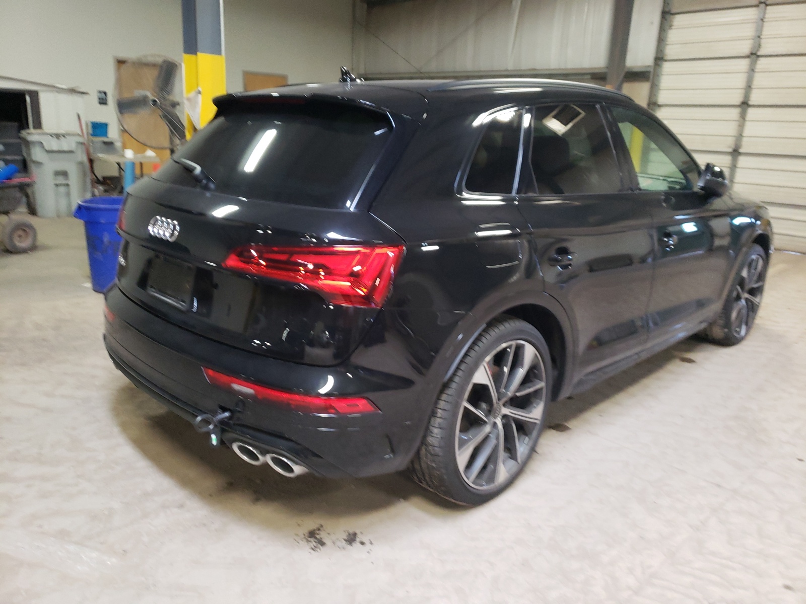 Photo 4 from auction – 2021 AUDI SQ5 PREMIU with VIN WA1B4AFY0M2012430