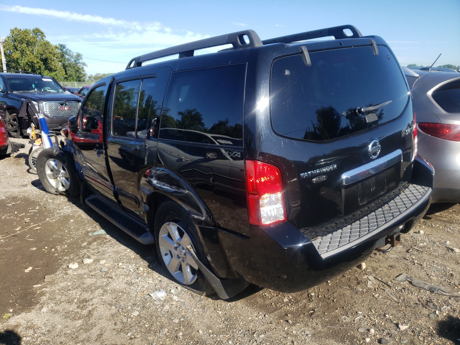 Photo 3 from auction – 2010 NISSAN PATHFINDER with VIN 5N1AR1NB4AC607251
