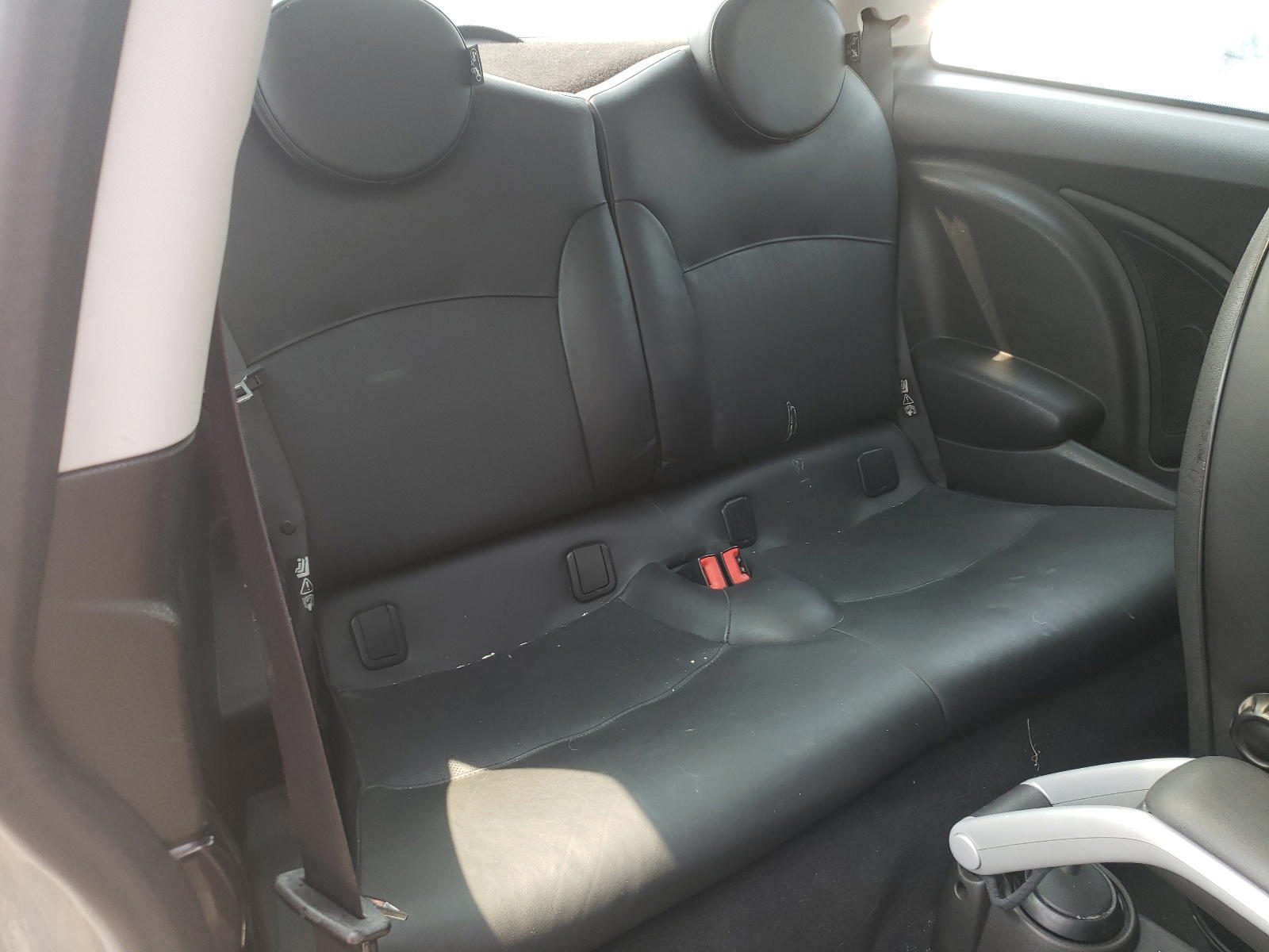 Photo 6 from auction – 2008 MINI COOPER S with VIN WMWMF73548TT92889