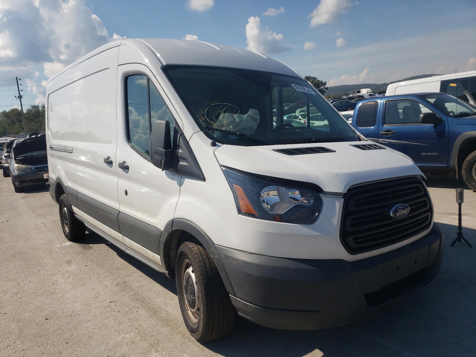 FORD TRANSIT T- 2018 with VIN 1FTYR2CM4JKB04662 - Photo from auction