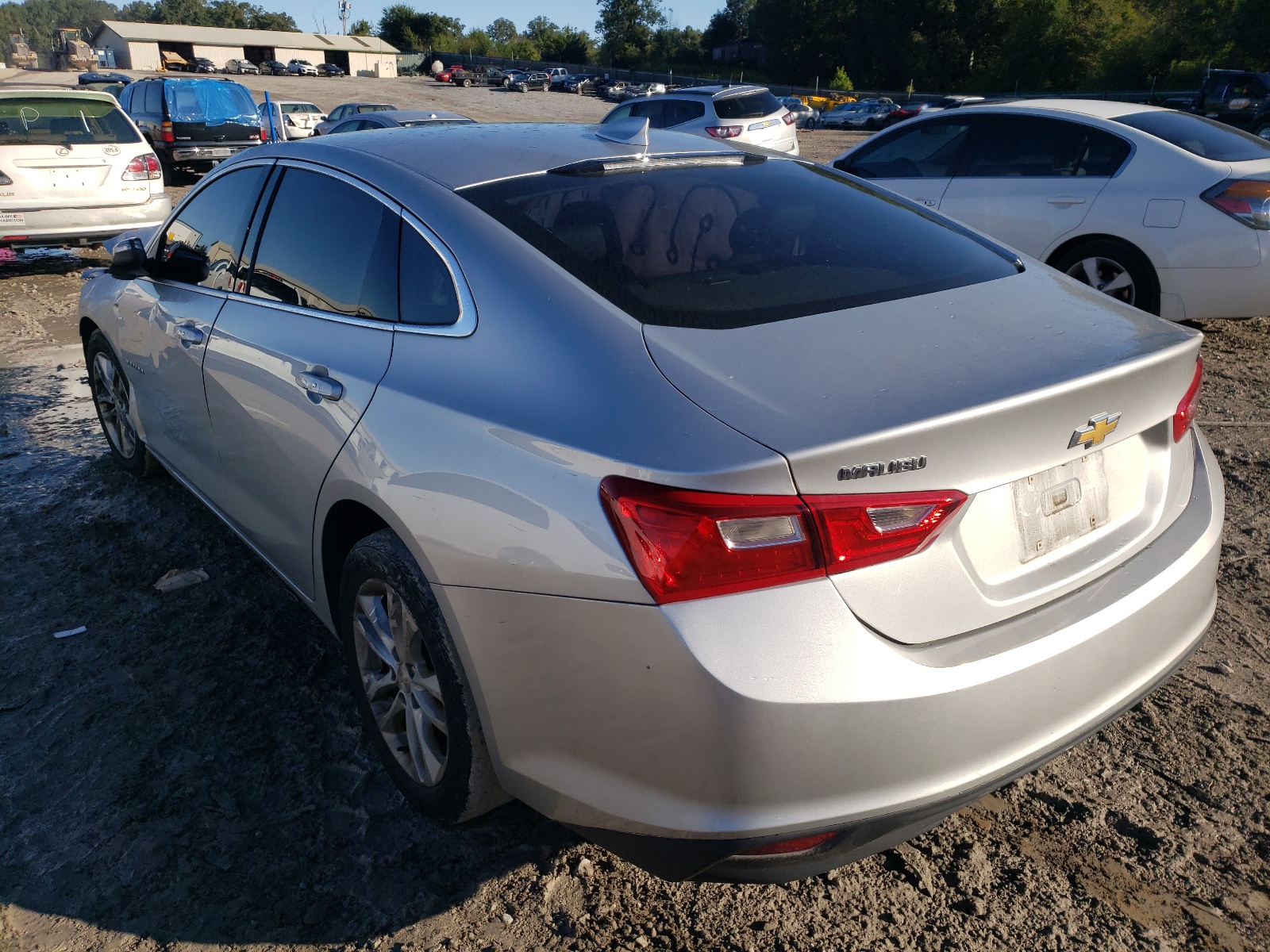 Photo 3 from auction – 2016 CHEVROLET MALIBU LT with VIN 1G1ZE5ST9GF319636